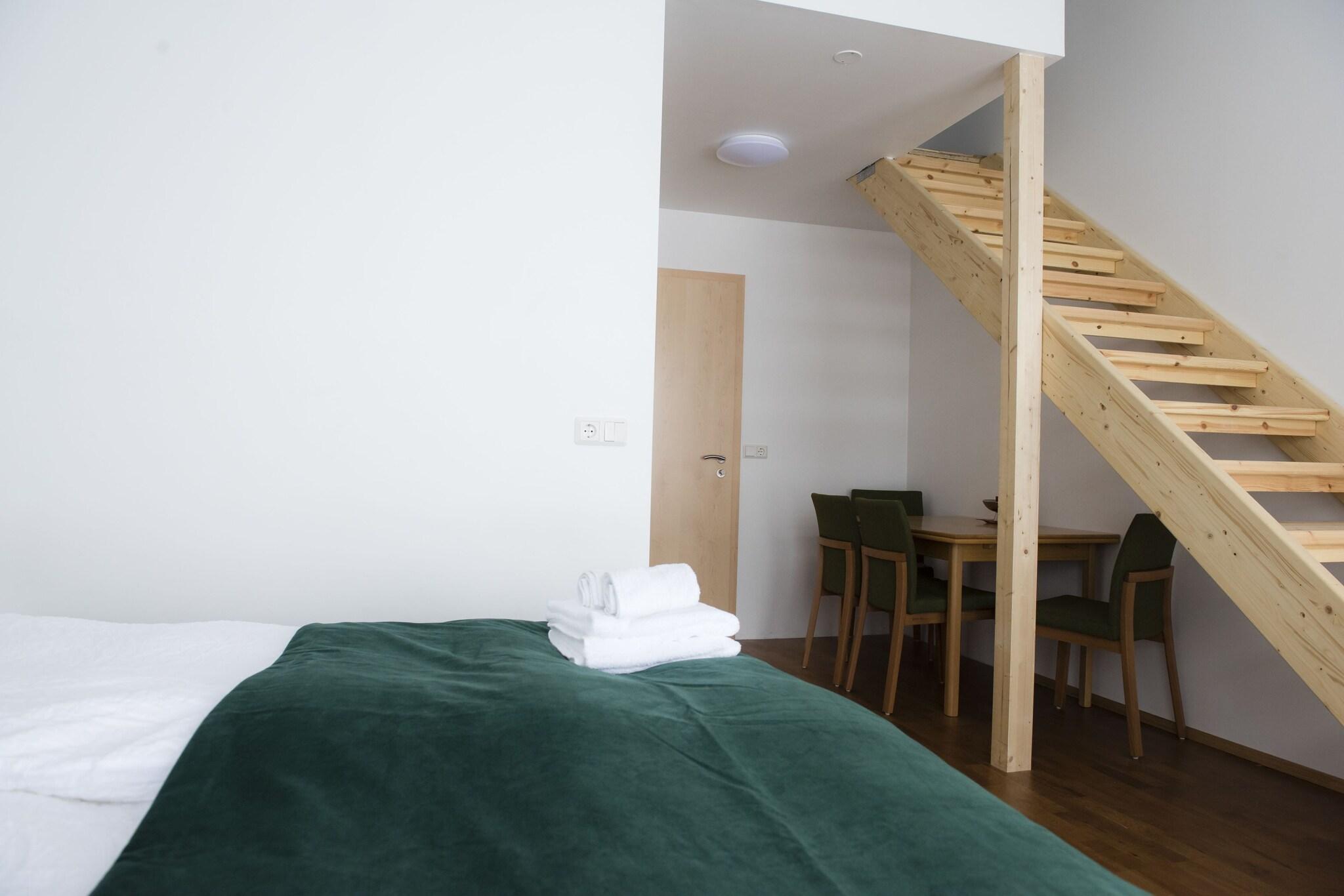 Quadruple Two Queen Beds