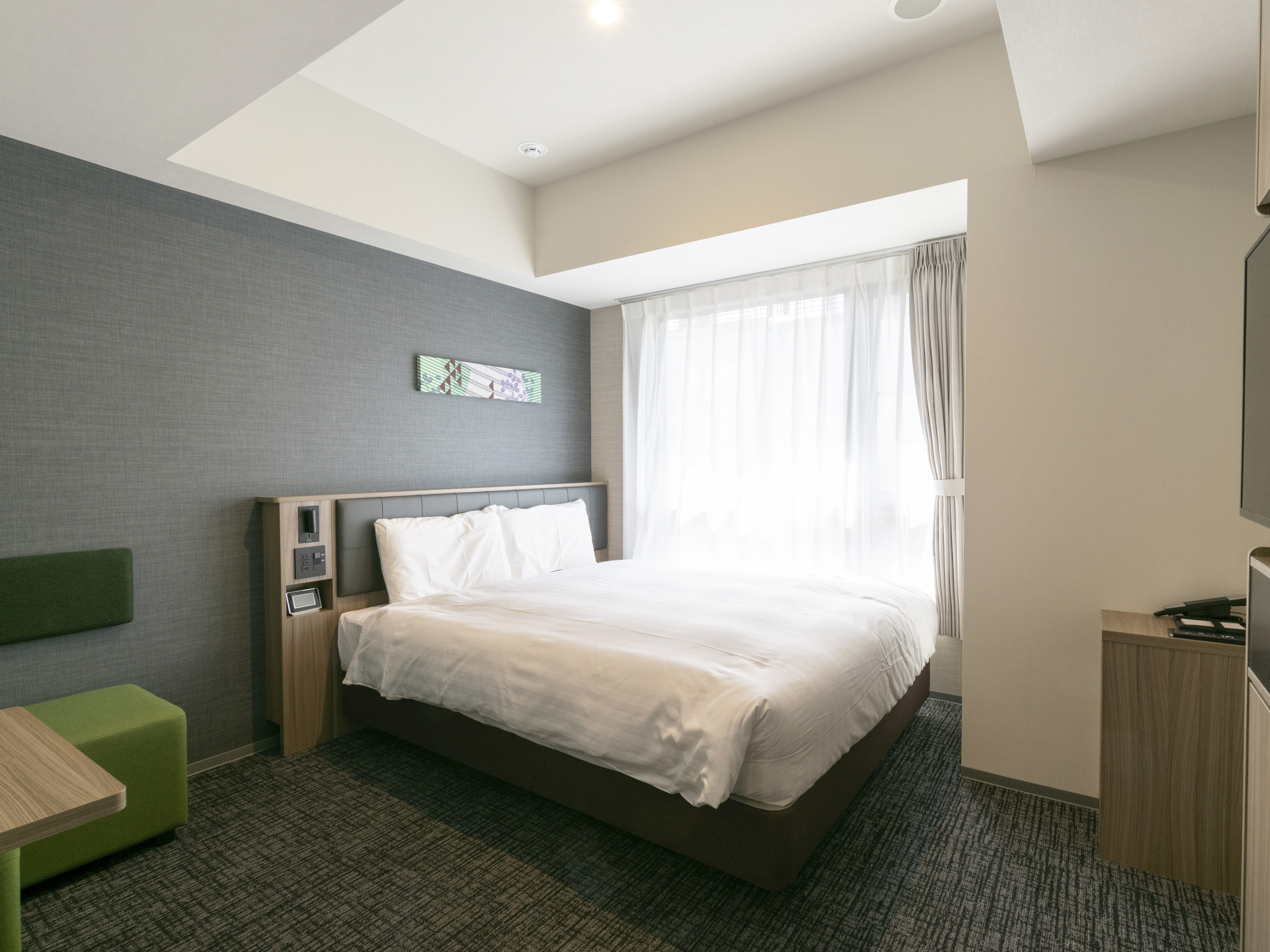 Double Queen Size Bed