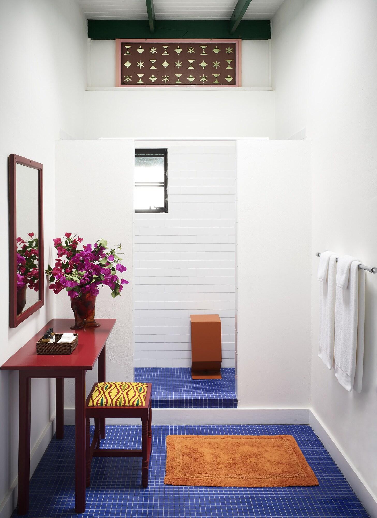 Double Deluxe King Bed