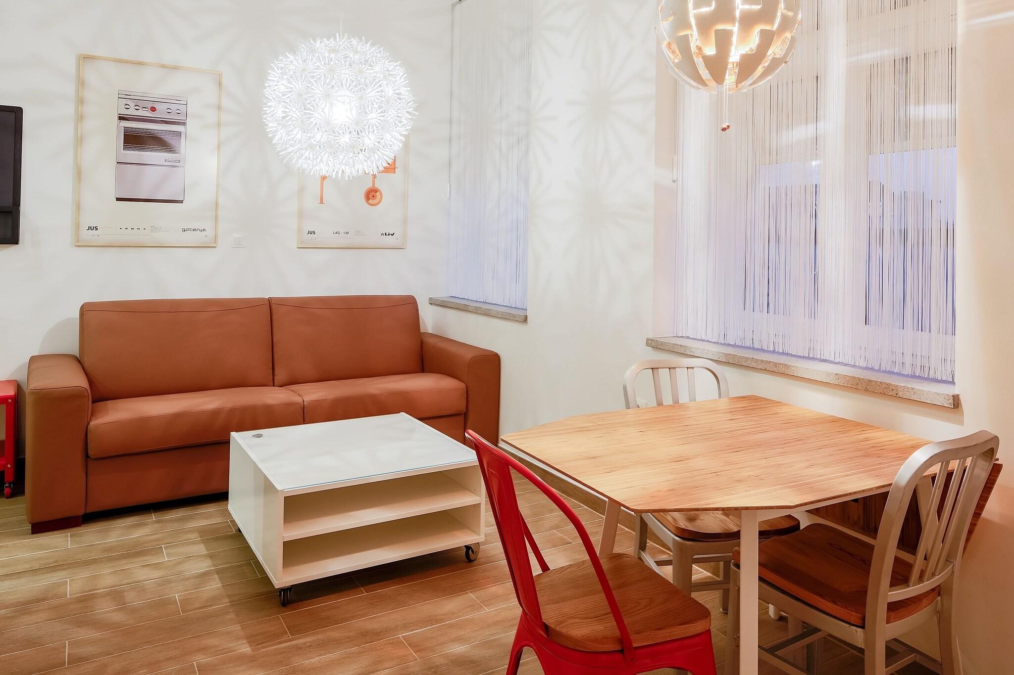 Double Queen Size Bed