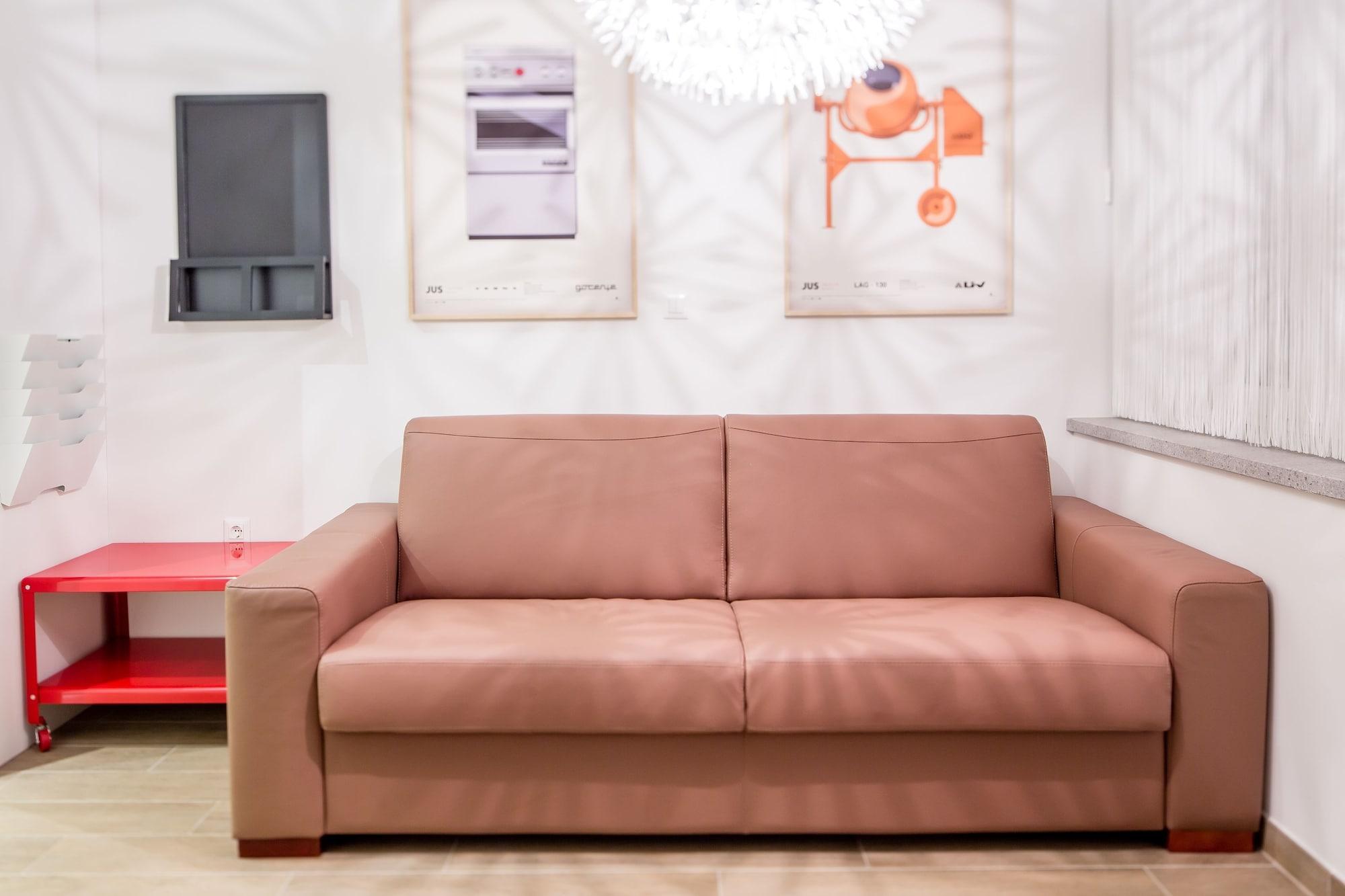 Double Queen Size Bed