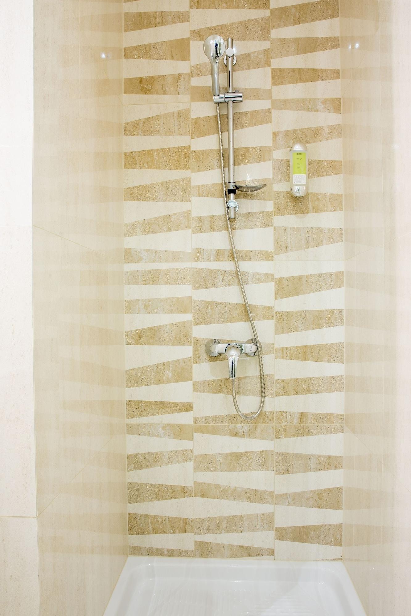 Double Queen Size Bed