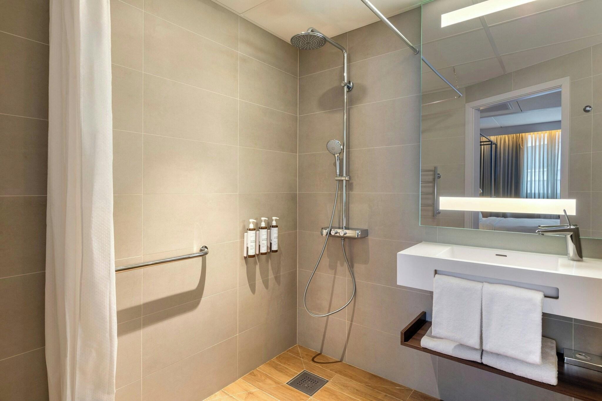 Family Room King Size Bed