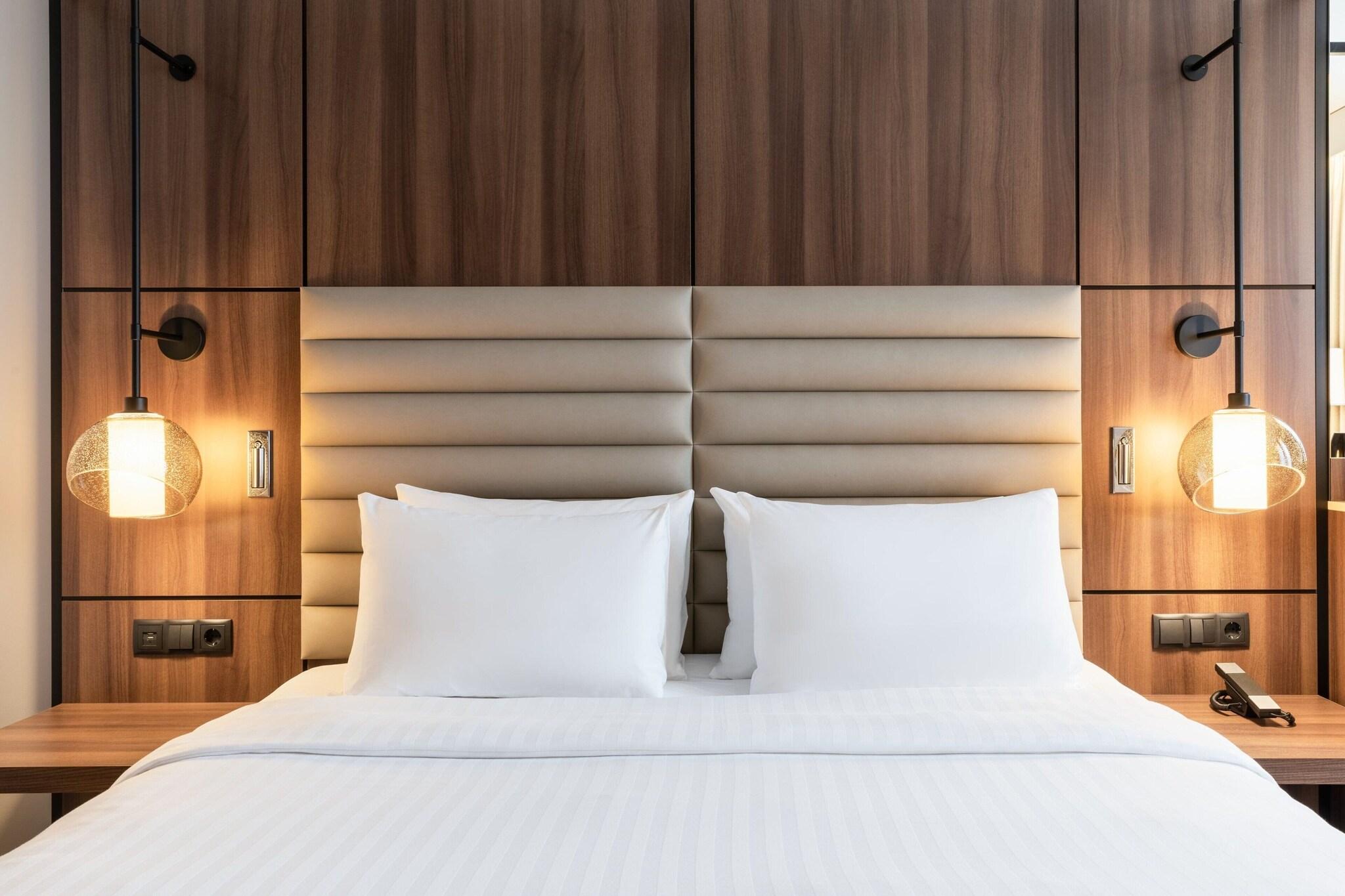Double Queen Size Bed