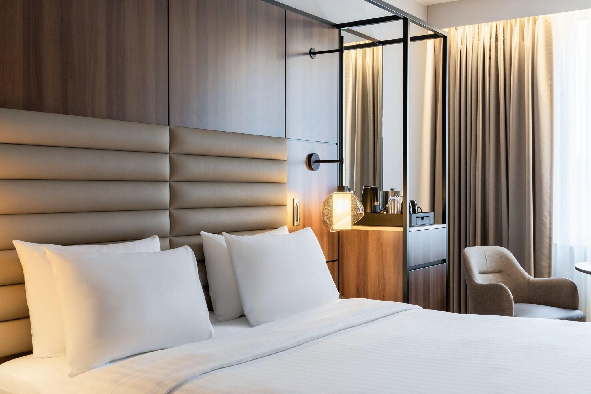 Double King Size Bed