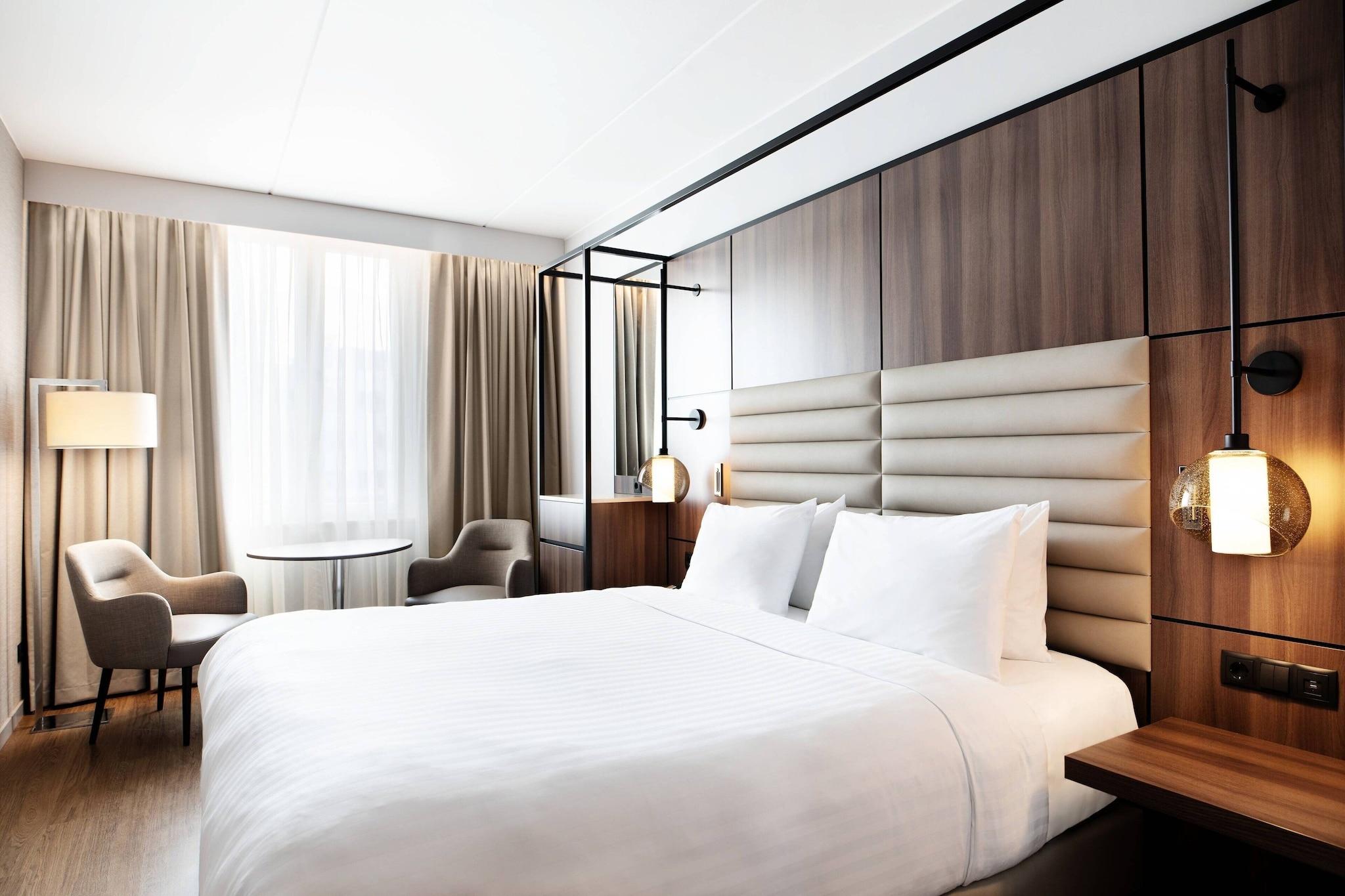 Double King Size Bed