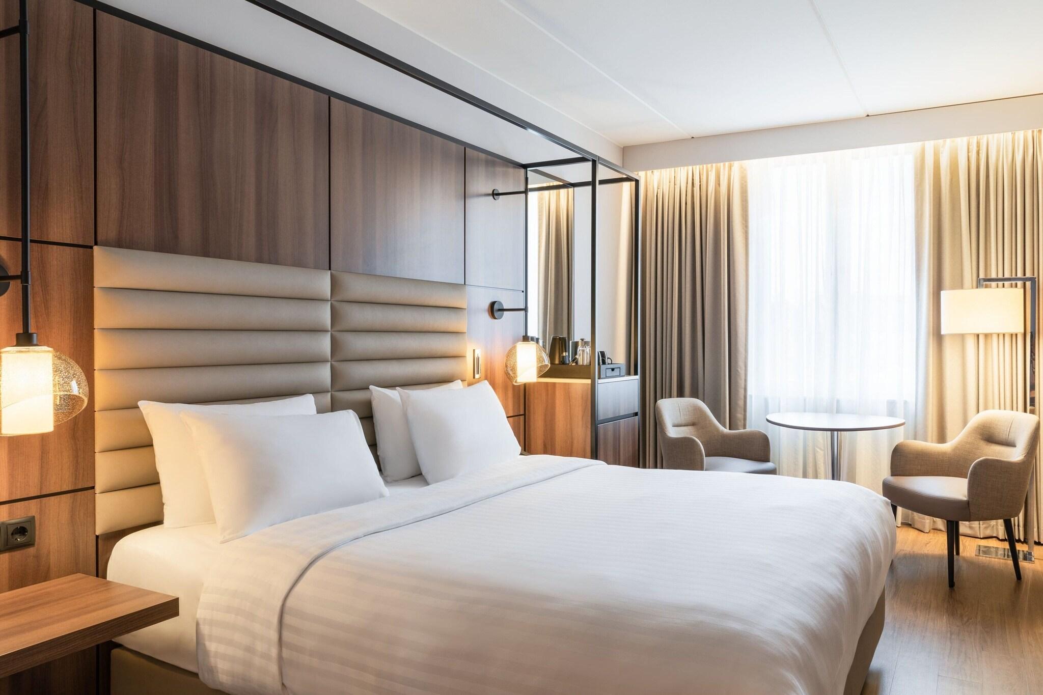 Double King Size Bed