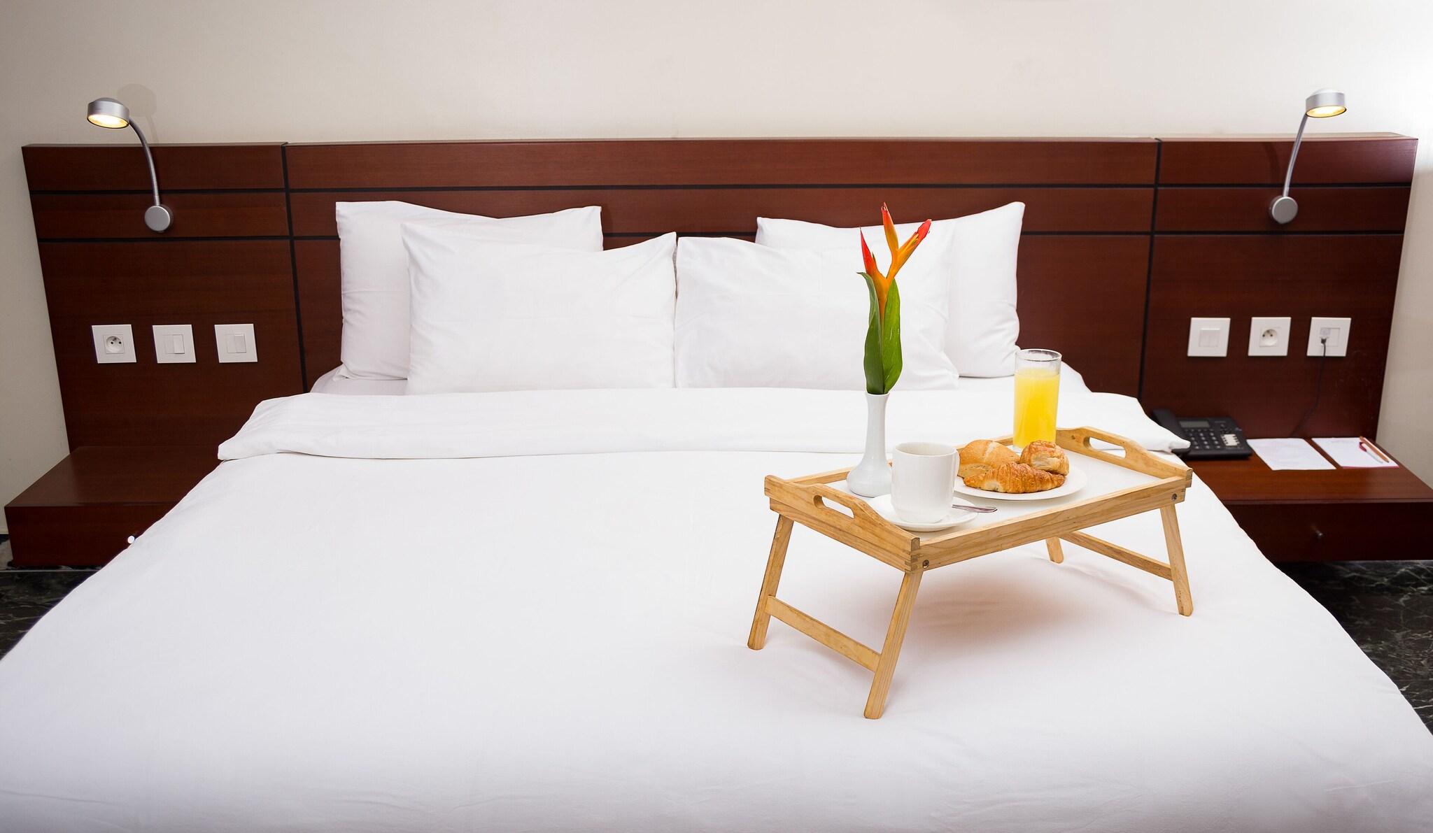 Double Deluxe King Bed