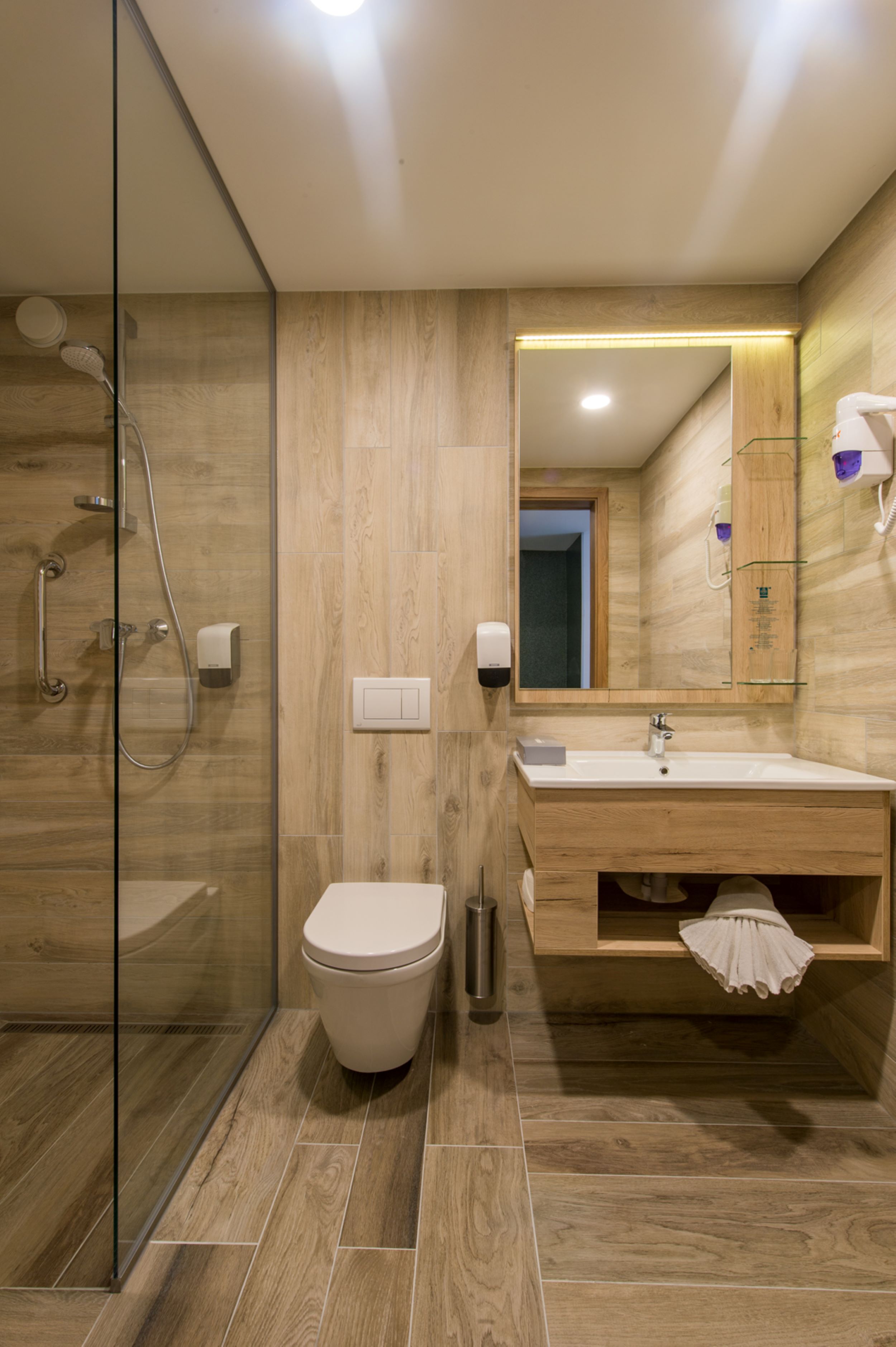 Double or Twin Standard