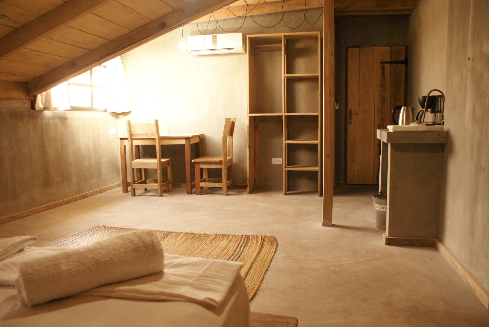 Double Deluxe King Bed