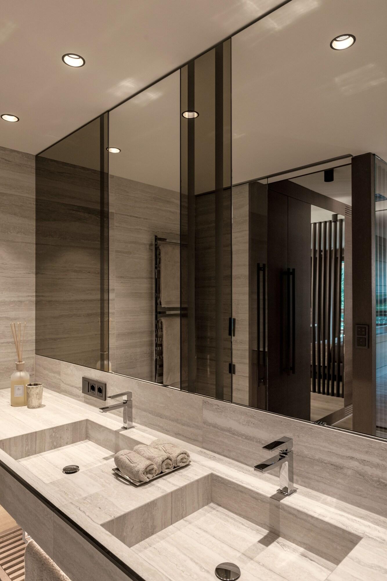 Apartment King Bed One Bedroom 