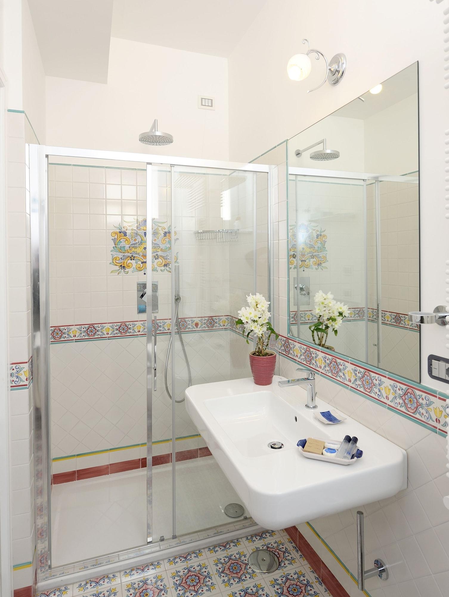 Double Superior Queen Bed