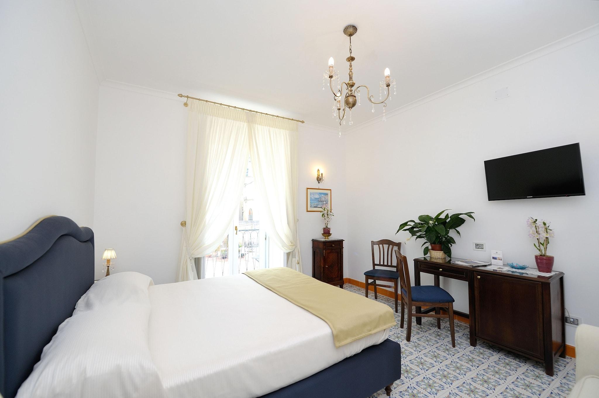 Double Superior Queen Bed