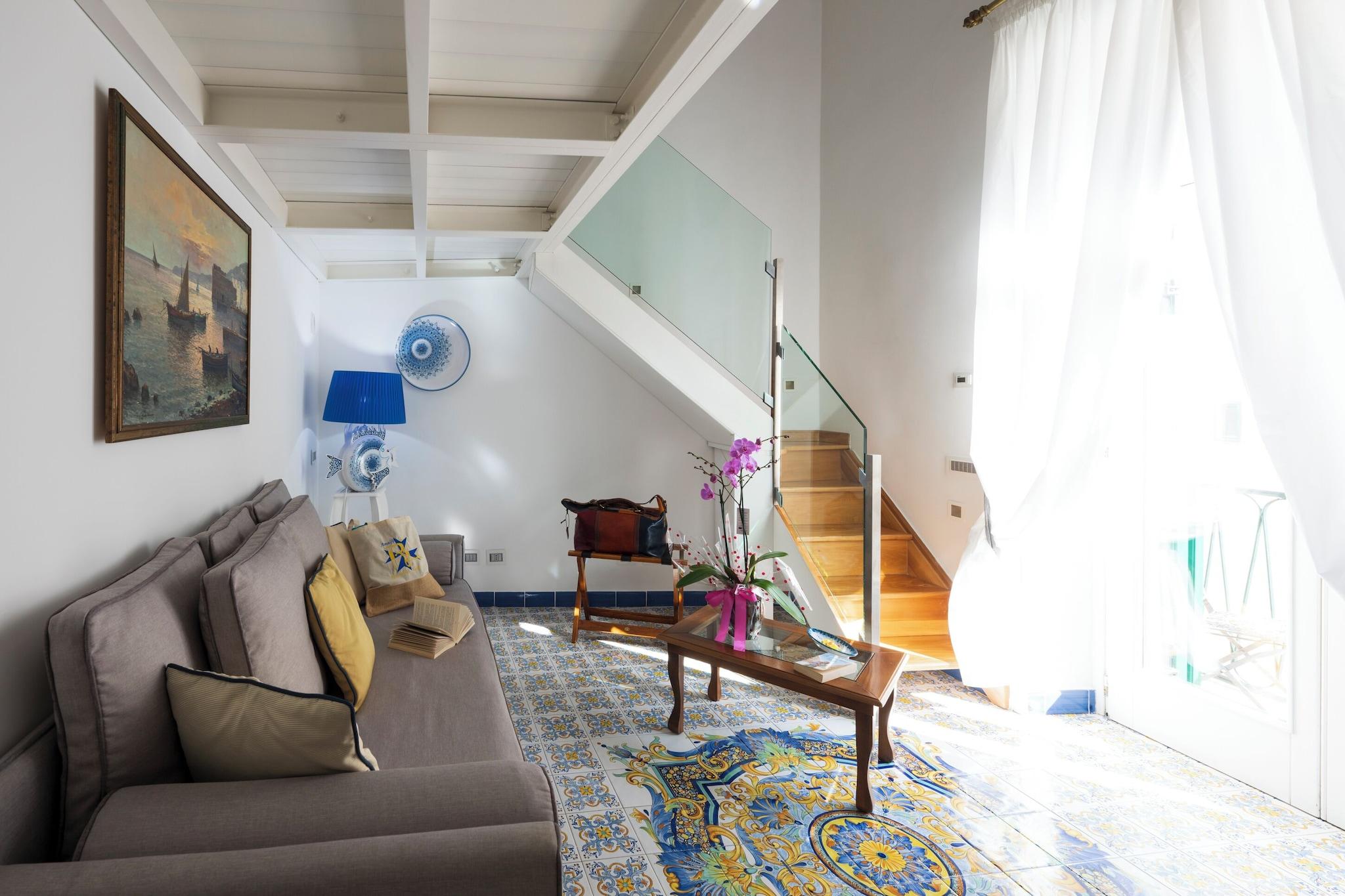 Junior Suite Queen Size Bed