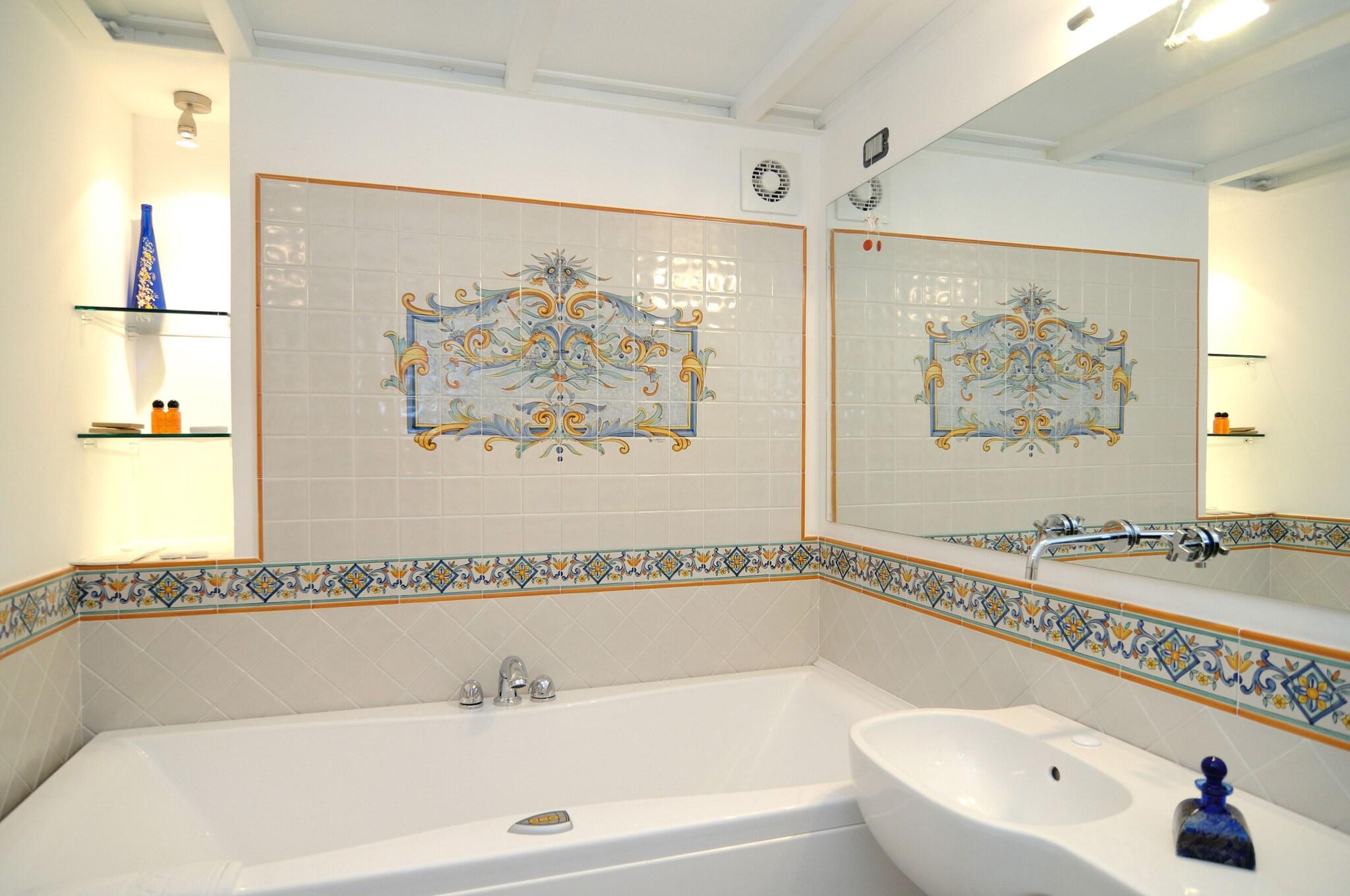 Junior Suite Queen Size Bed