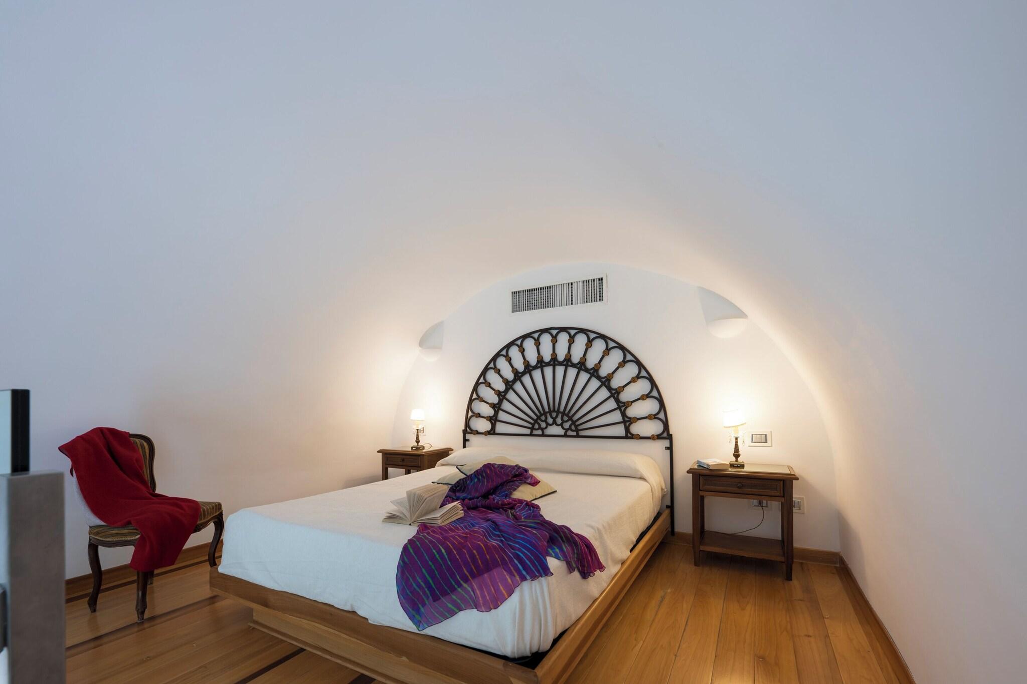 Junior Suite Queen Size Bed