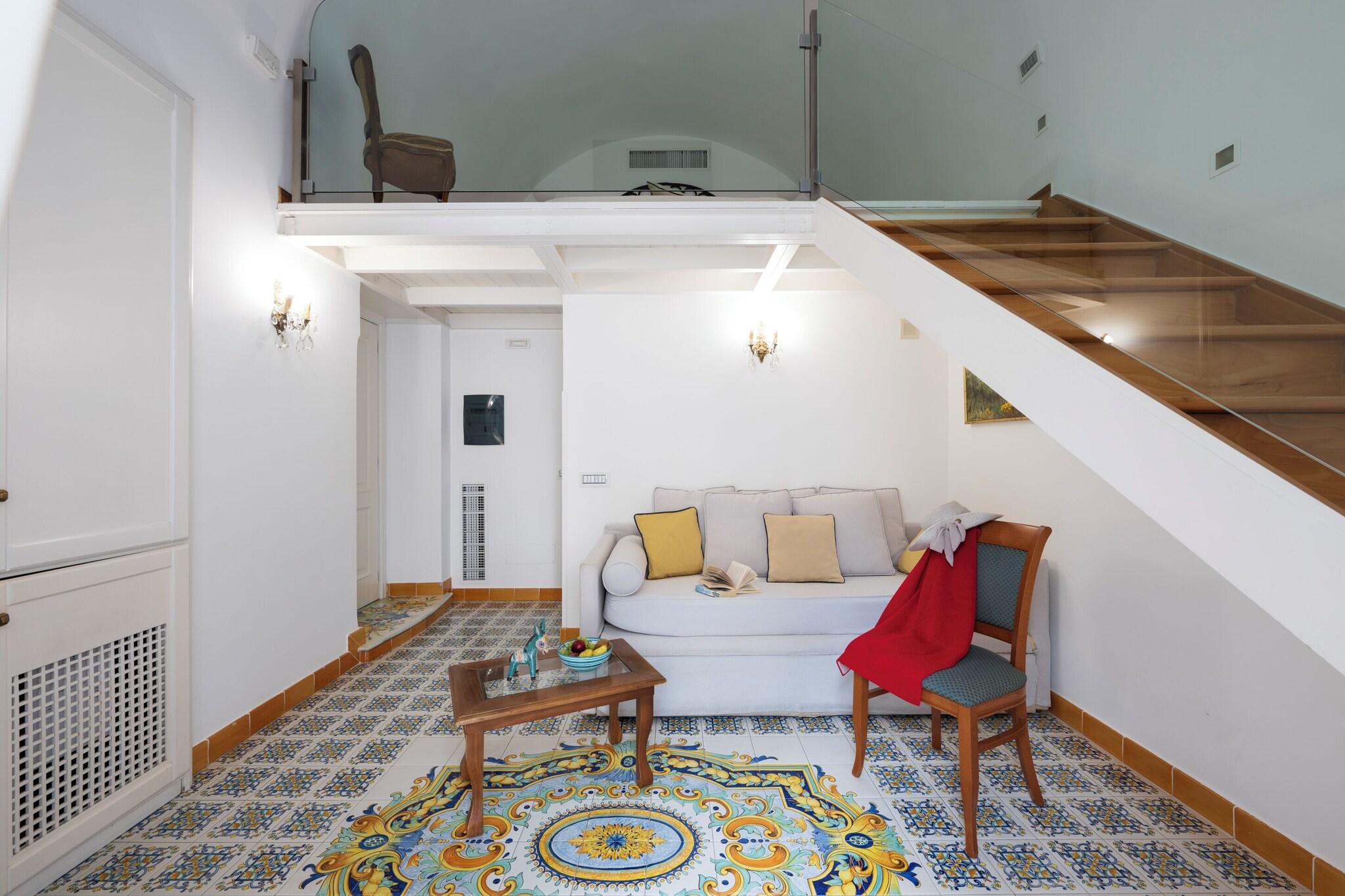 Junior Suite Queen Size Bed