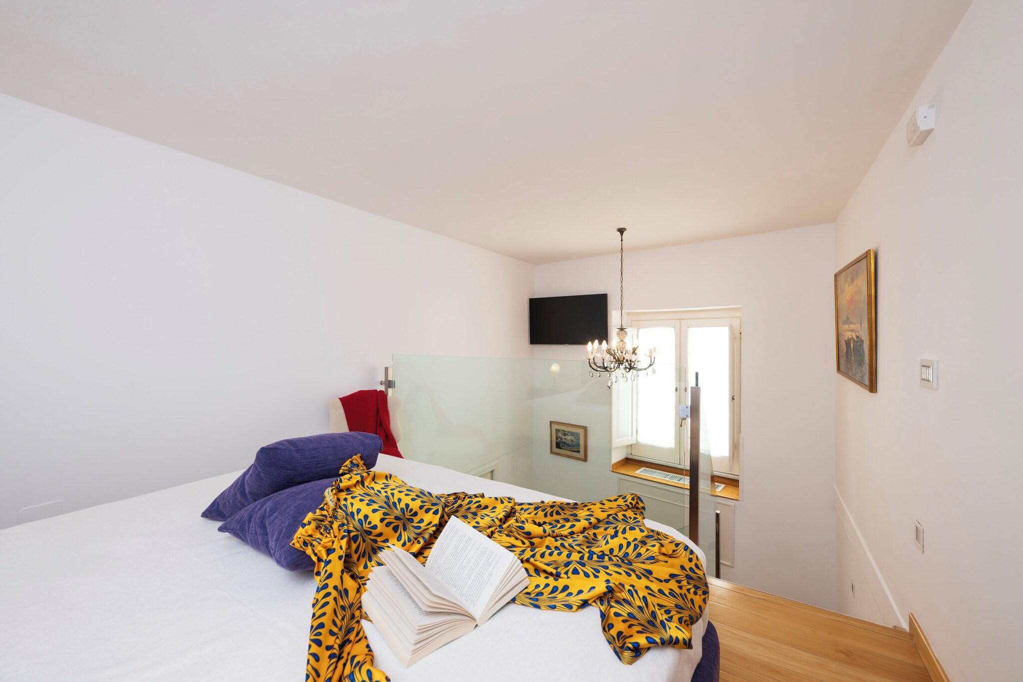 Double Queen Size Bed