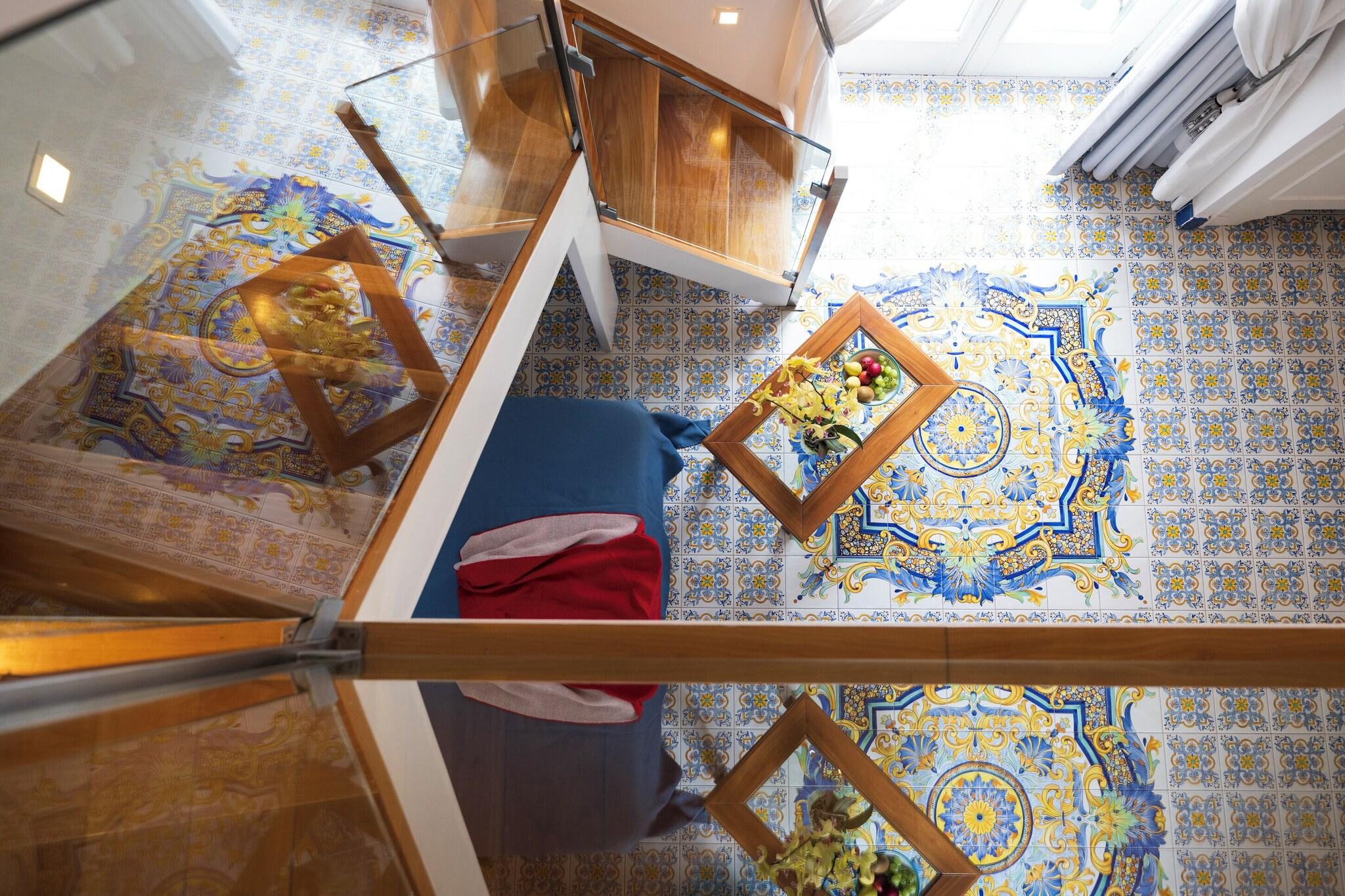 Junior Suite Queen Size Bed