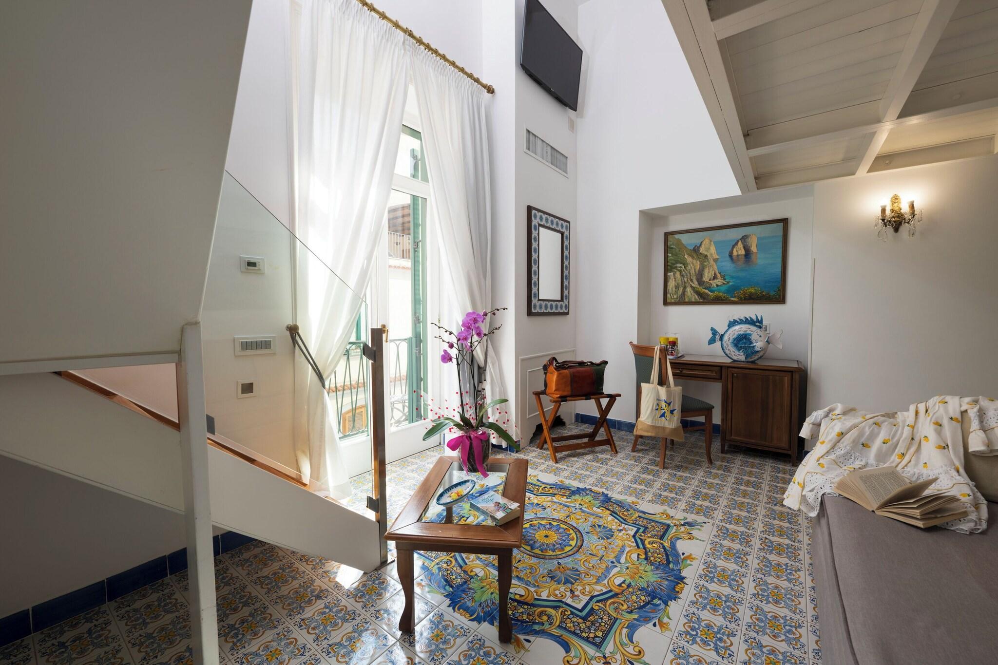 Junior Suite Queen Size Bed