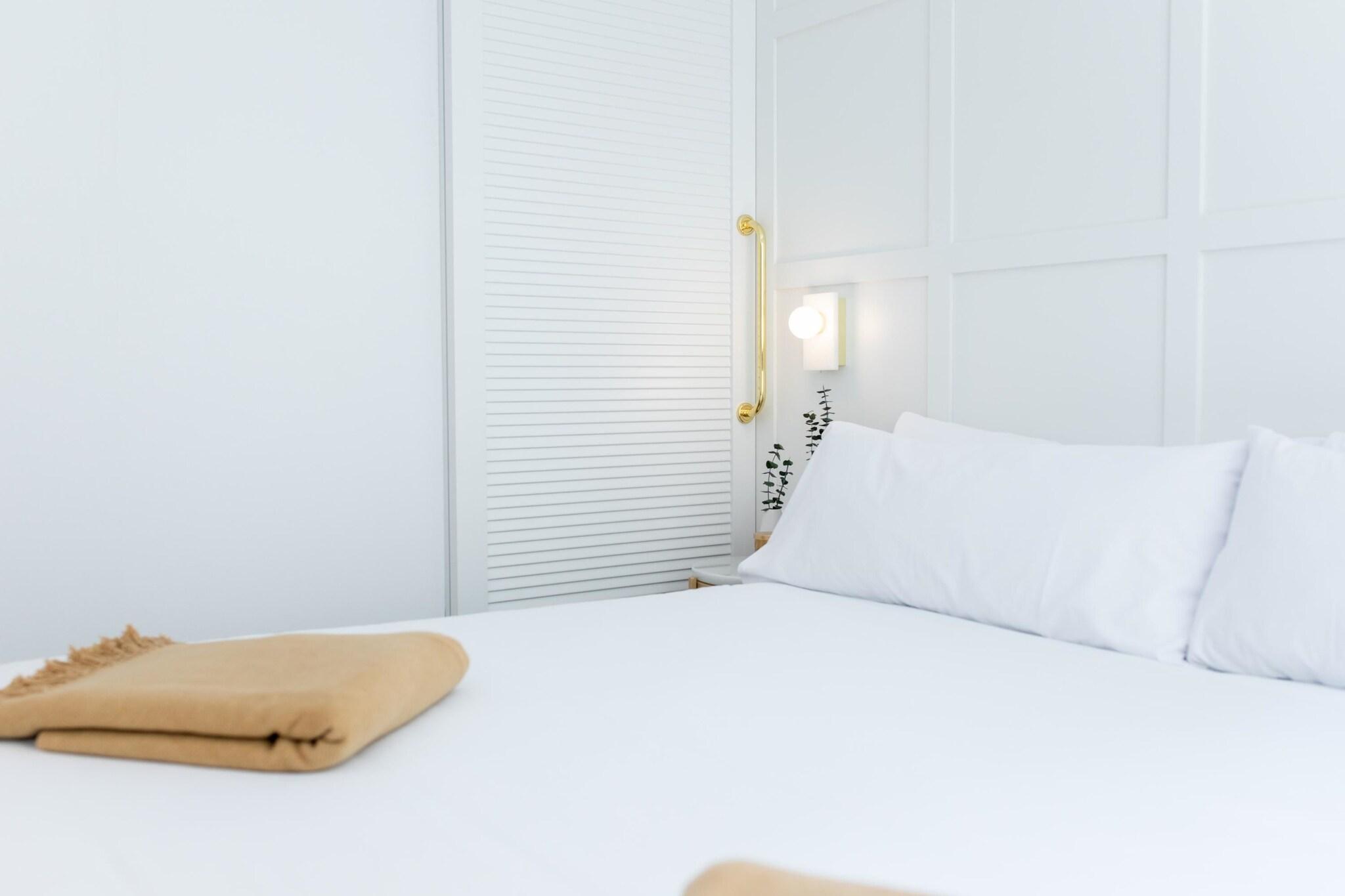 Double Single Queen Size Bed