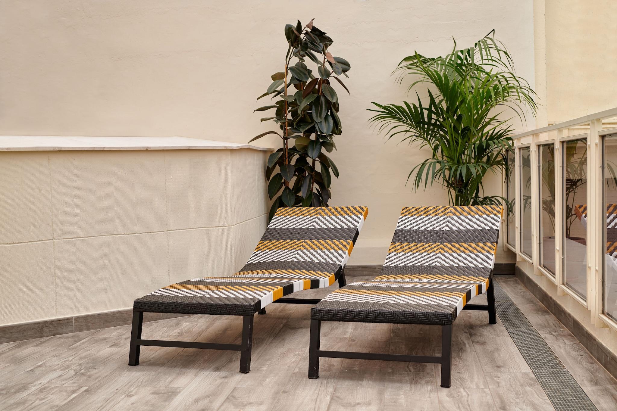 Double Single Queen Size Bed