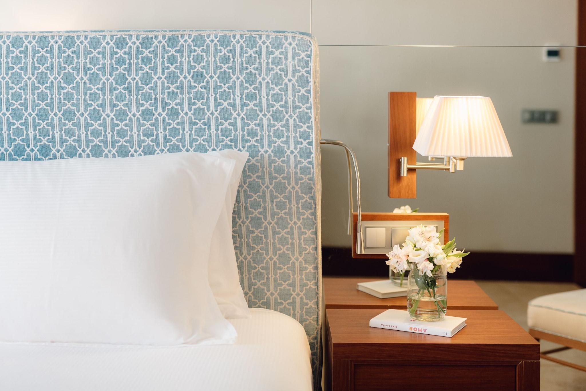 Double Partial Sea View