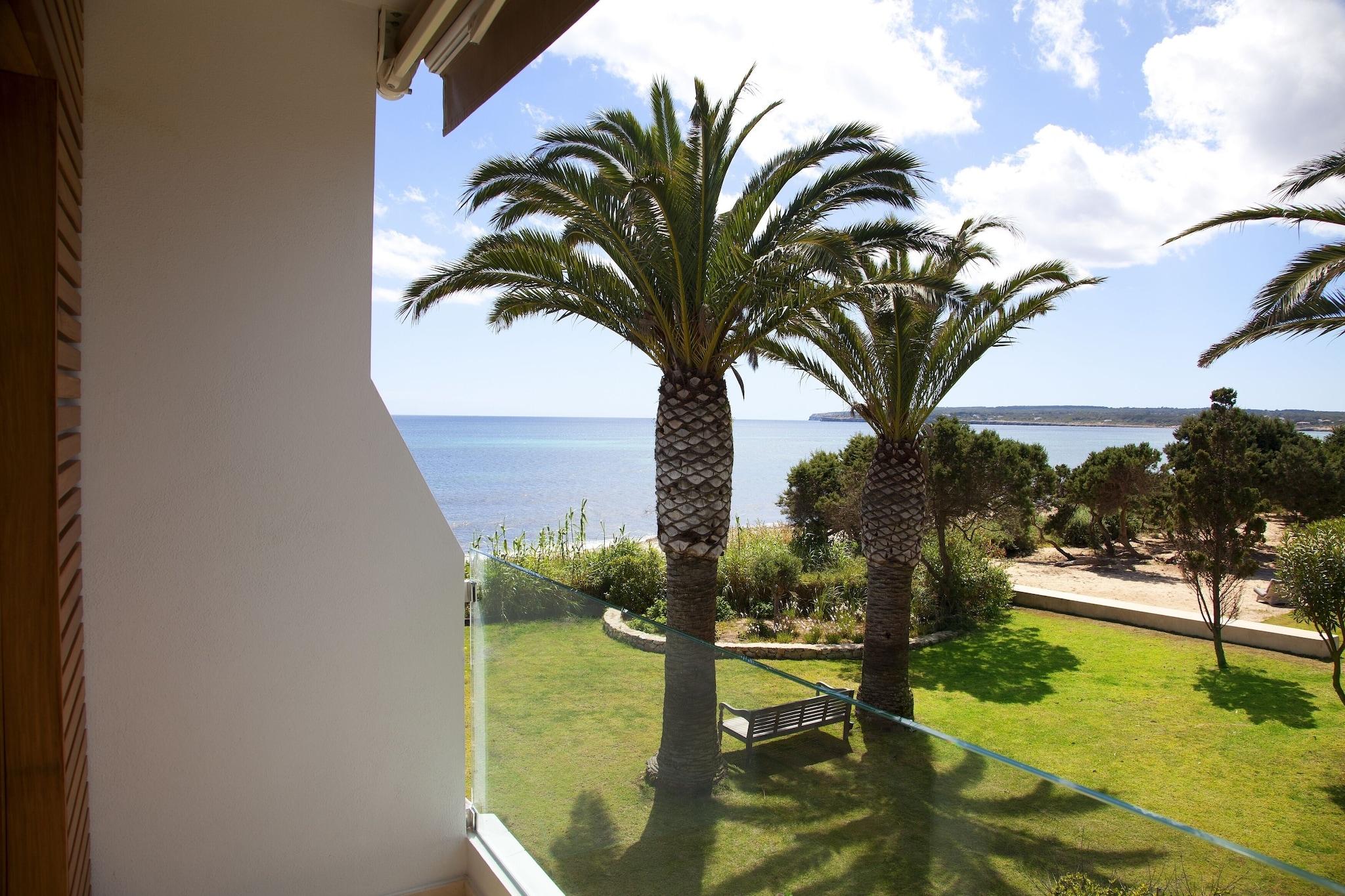 Double Partial Sea View