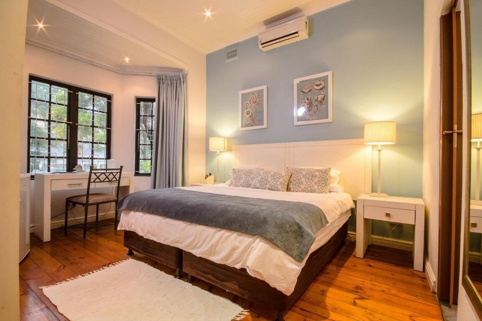 Double or Twin King Size Bed