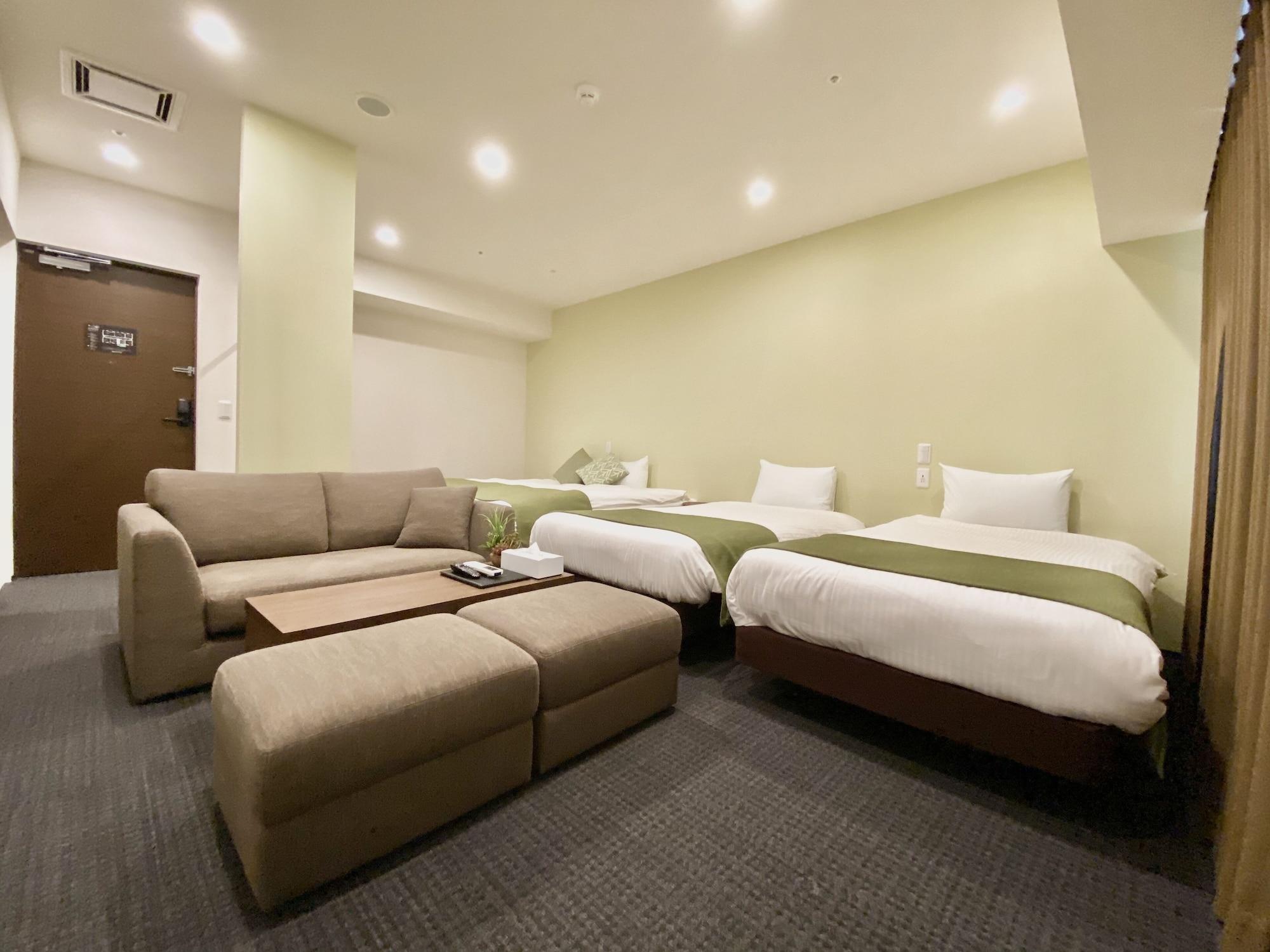 Studio Deluxe King Bed