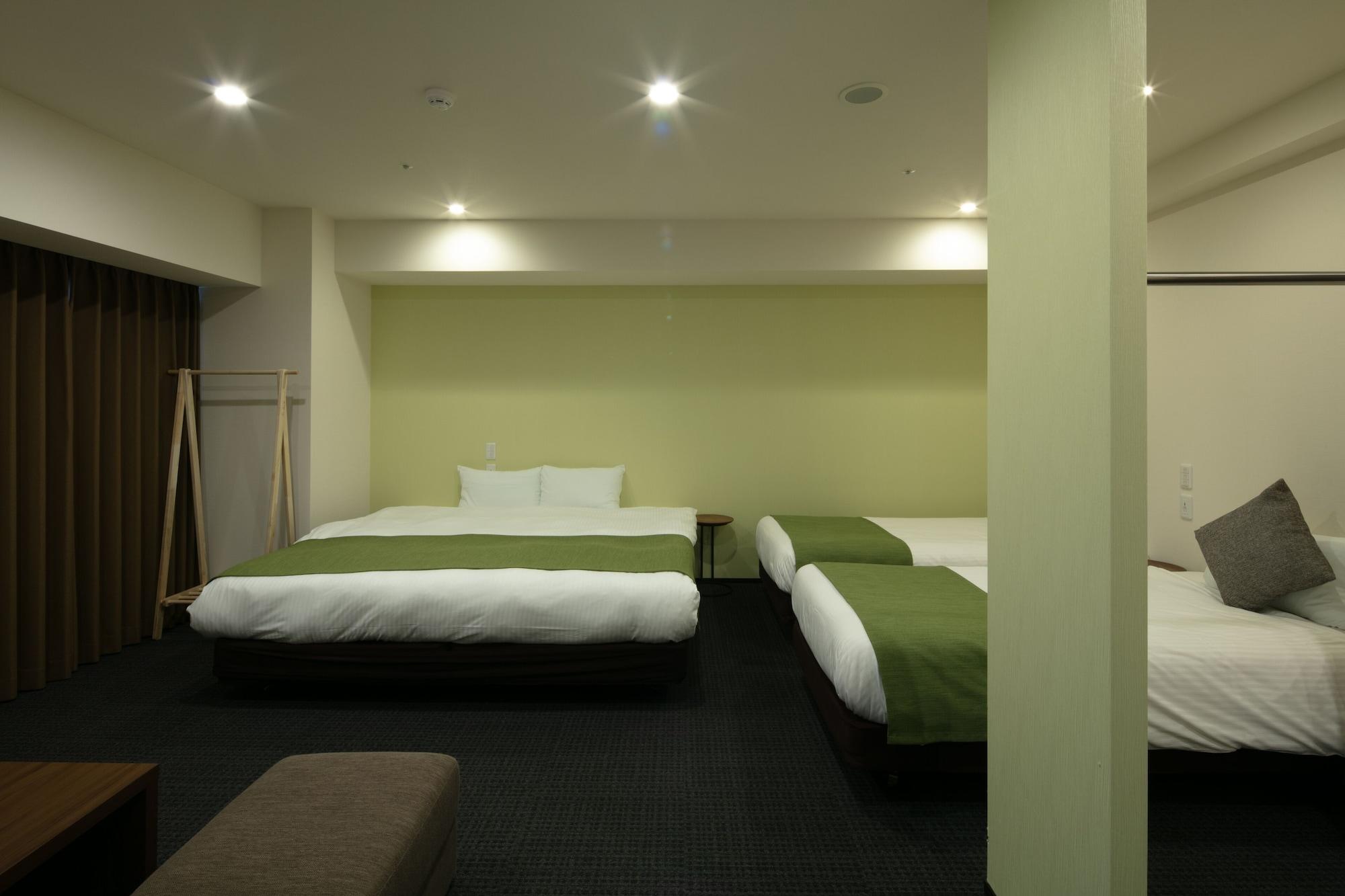 Studio Deluxe King Bed