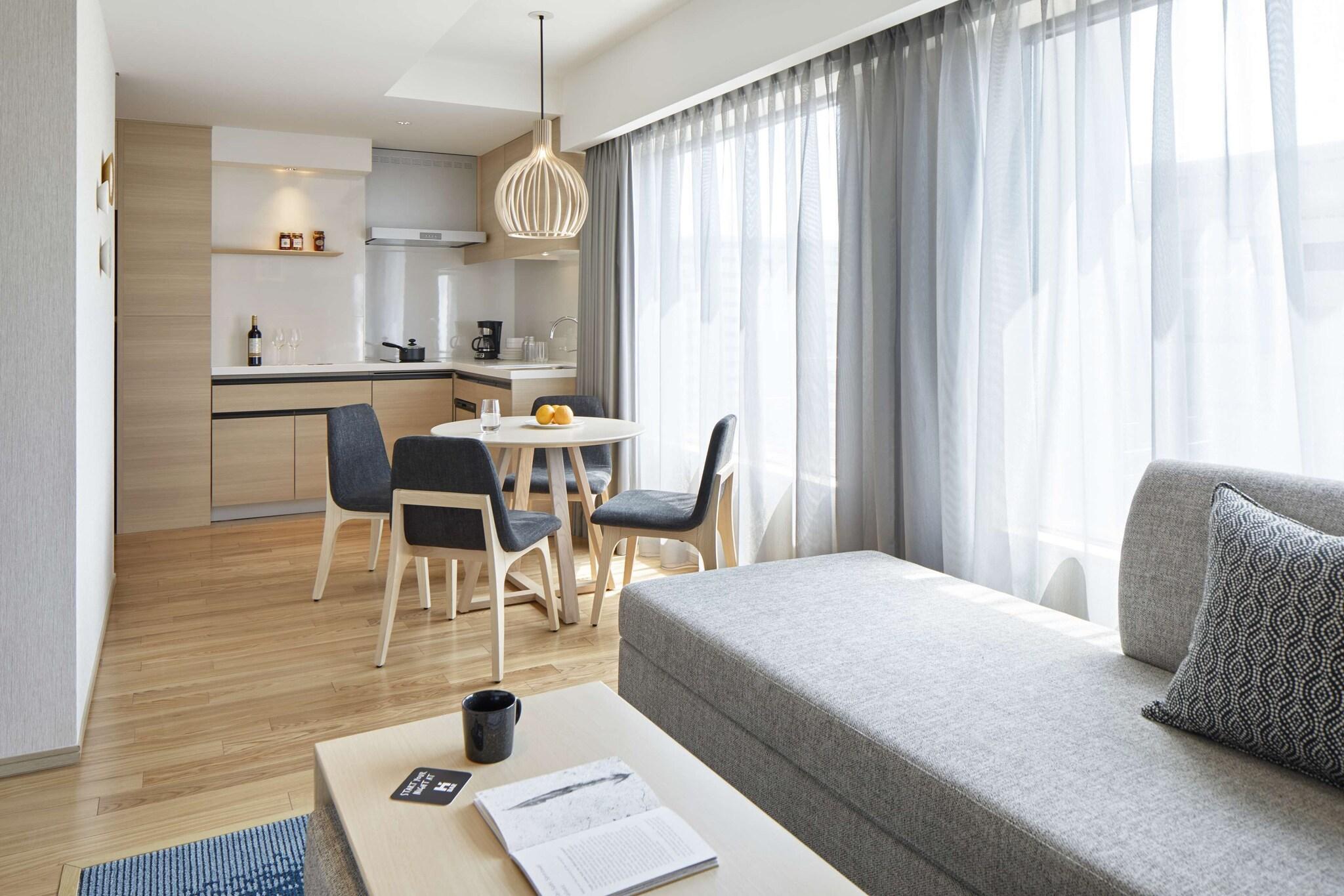 Suite with Kitchenette