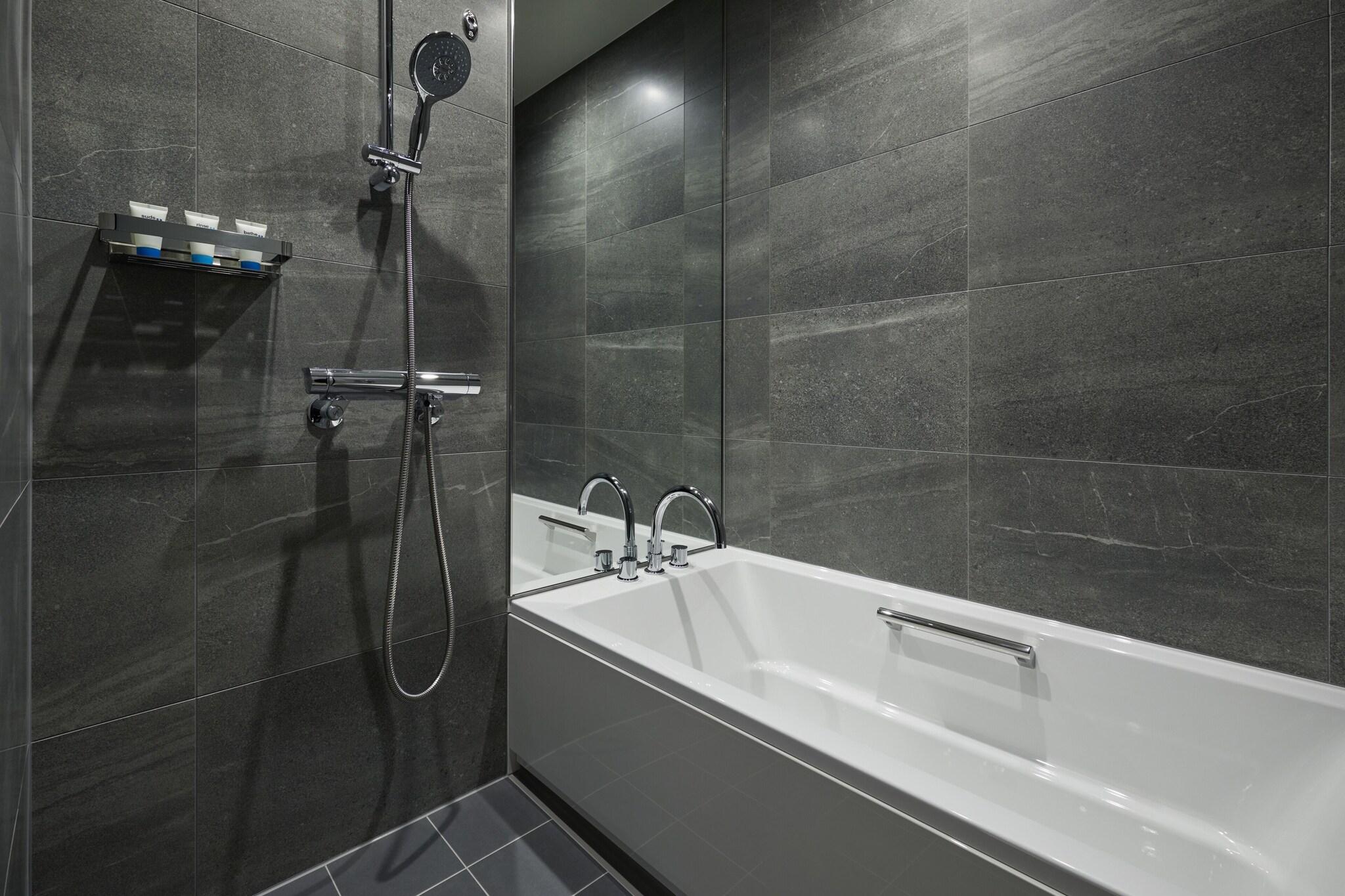 Suite with Kitchenette