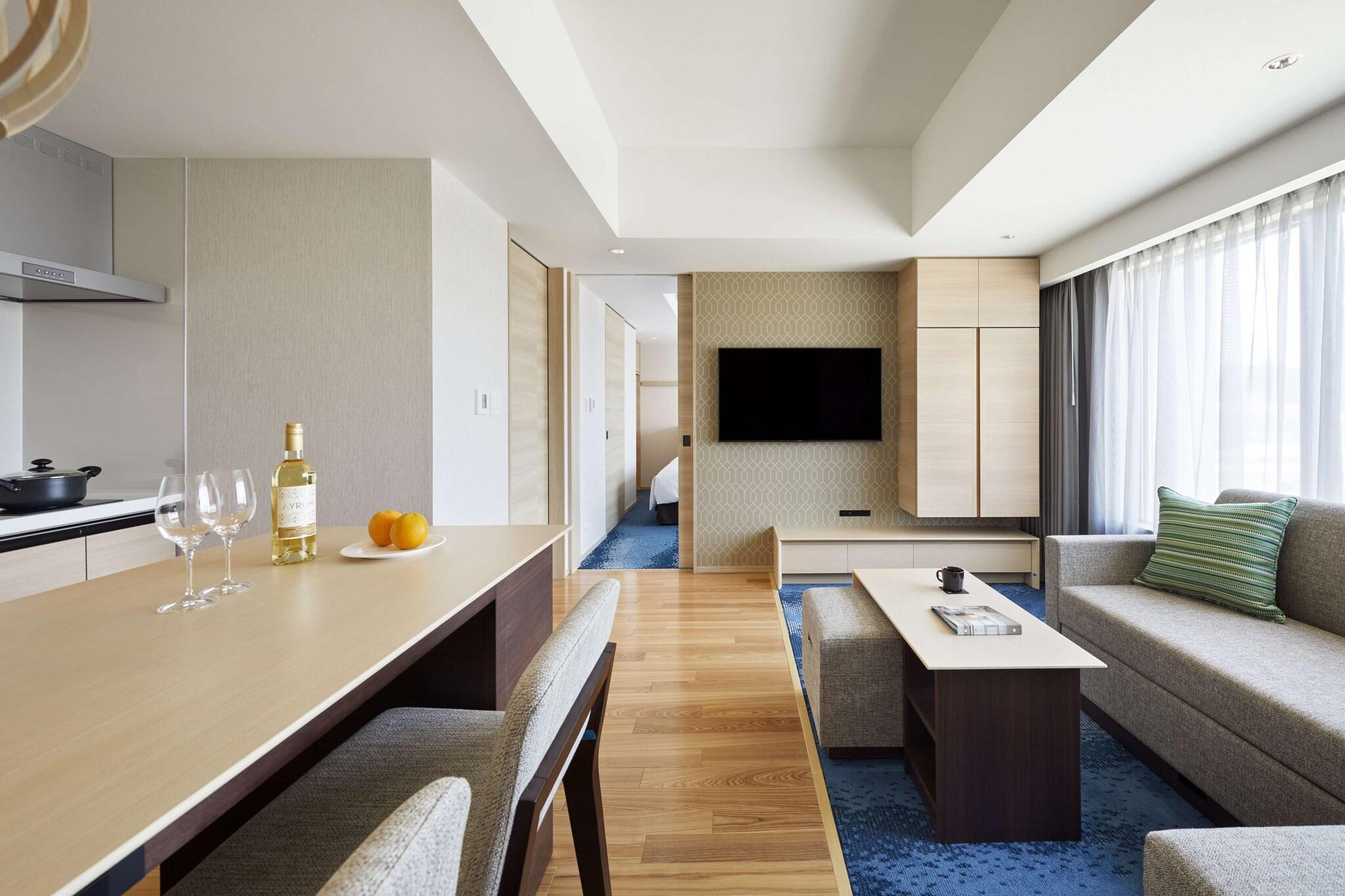 Suite with Kitchenette