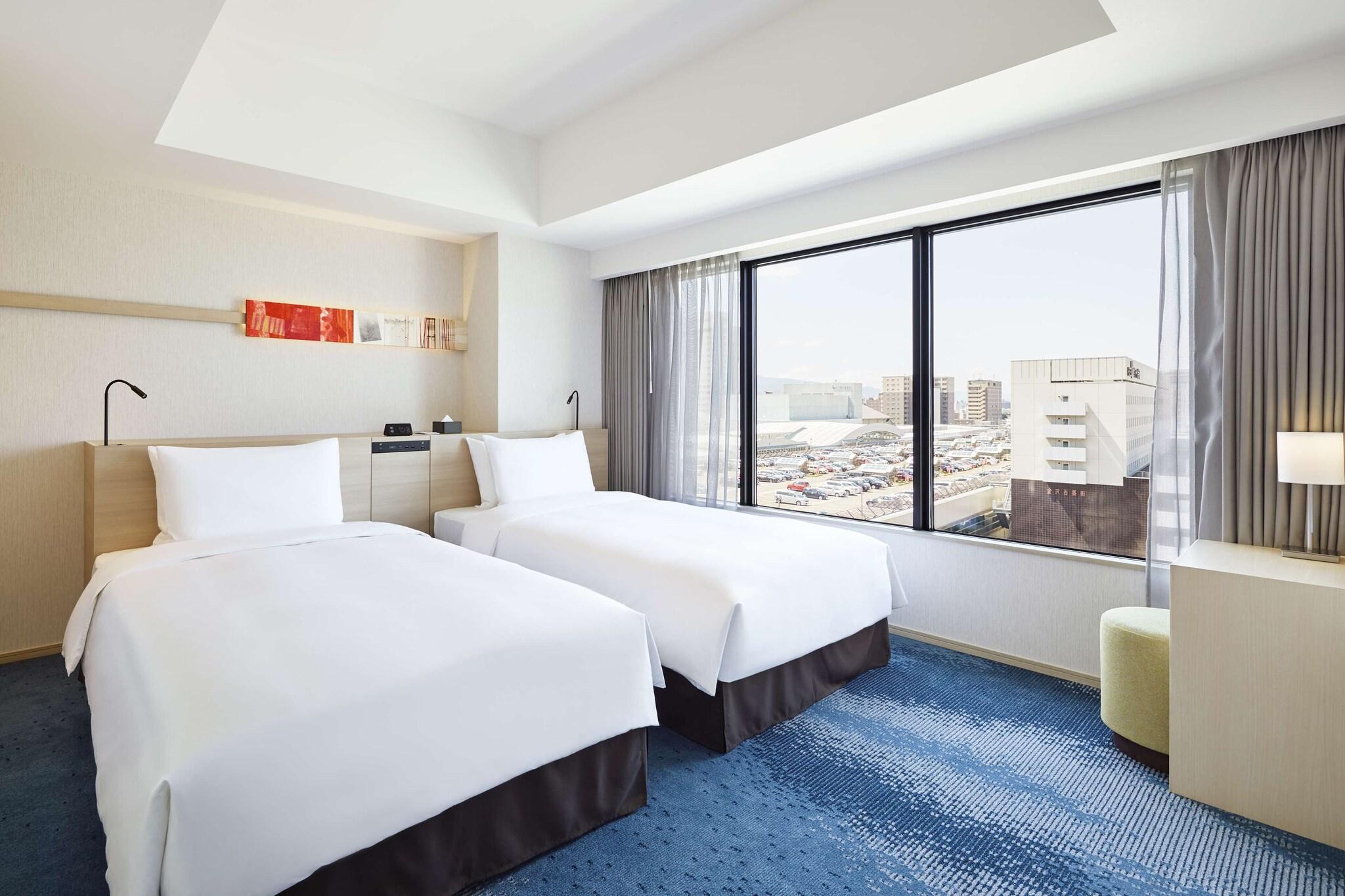 Suite with Kitchenette