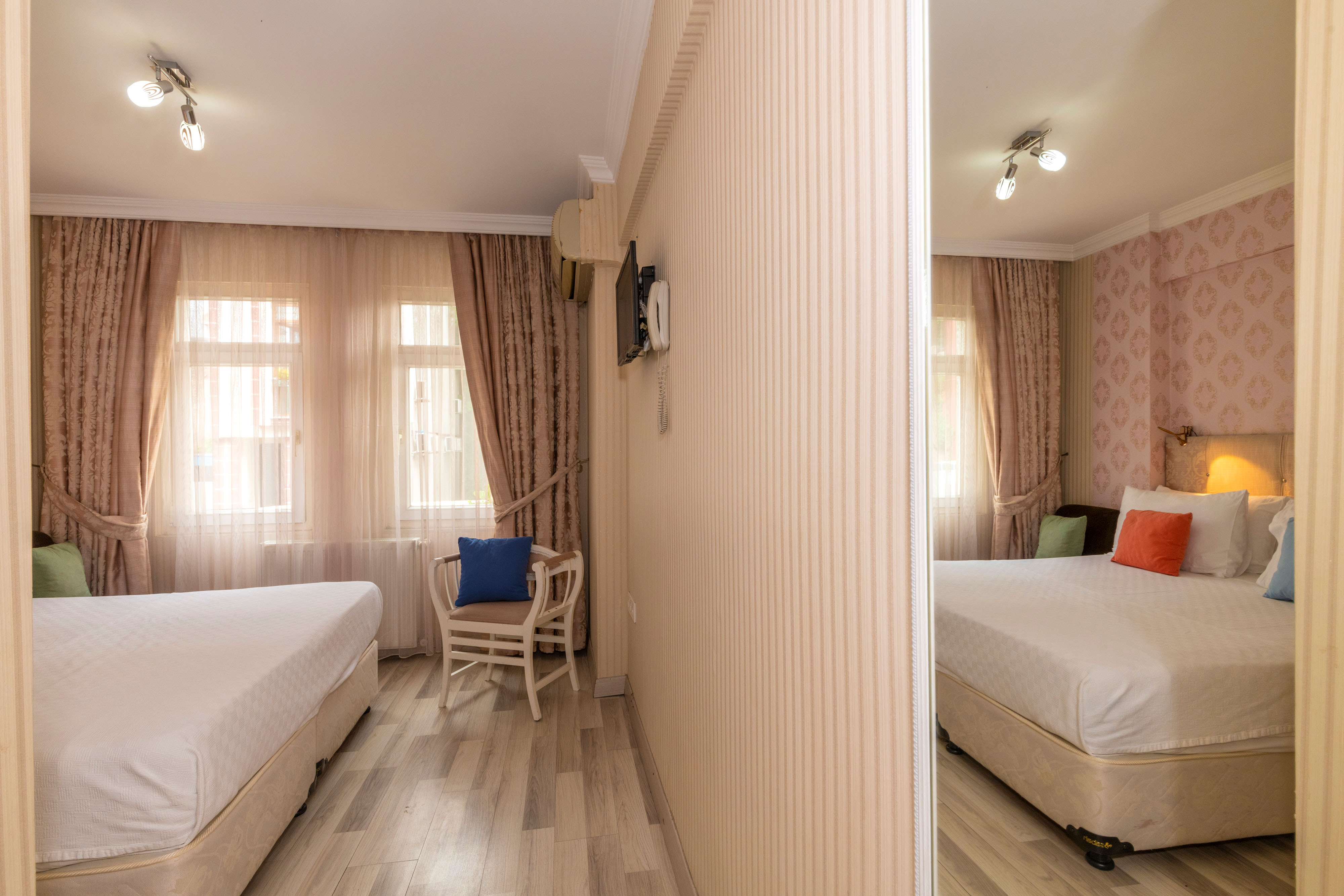 Family Room Connecting Room