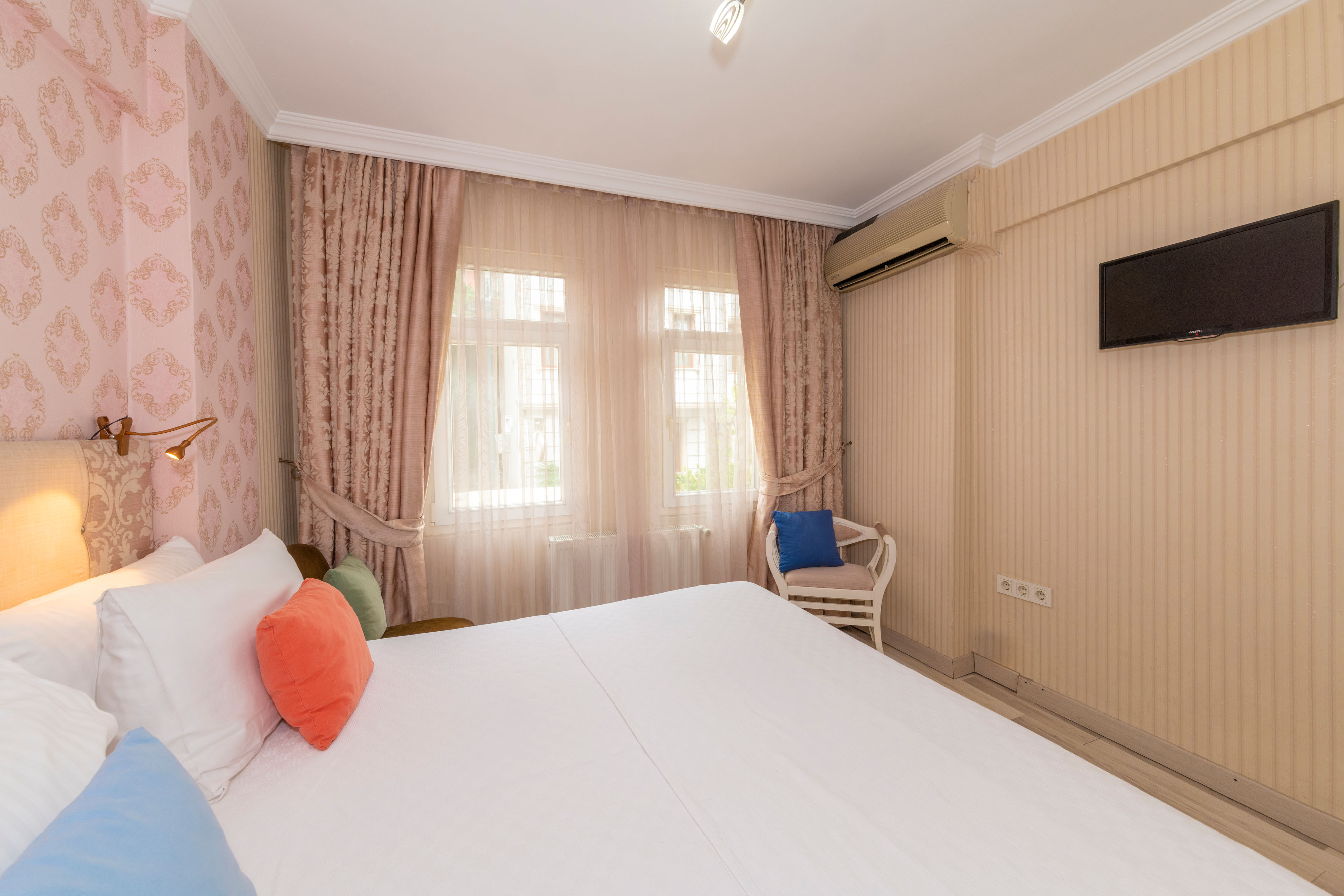 Double or Twin Standard