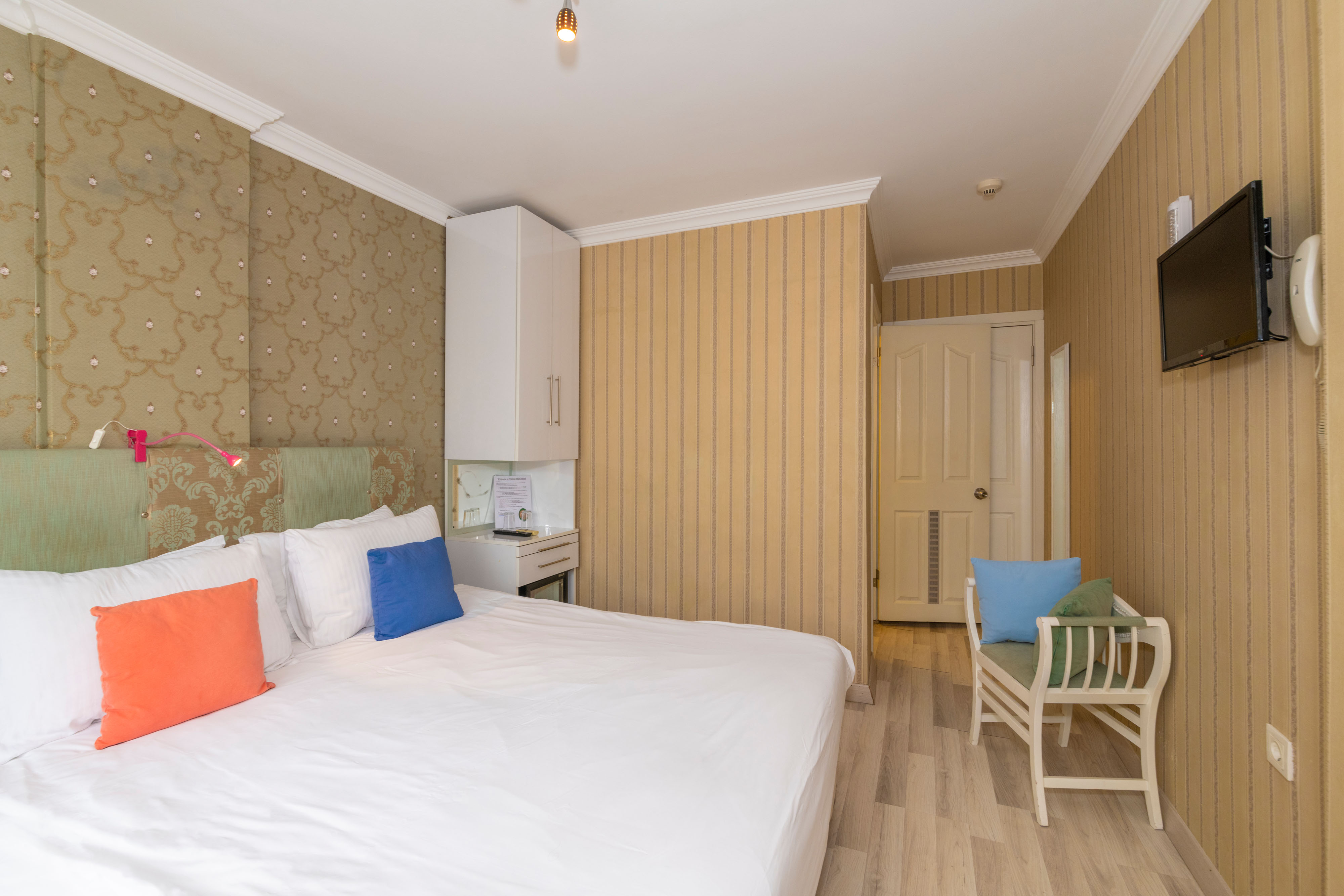 Double or Twin Standard