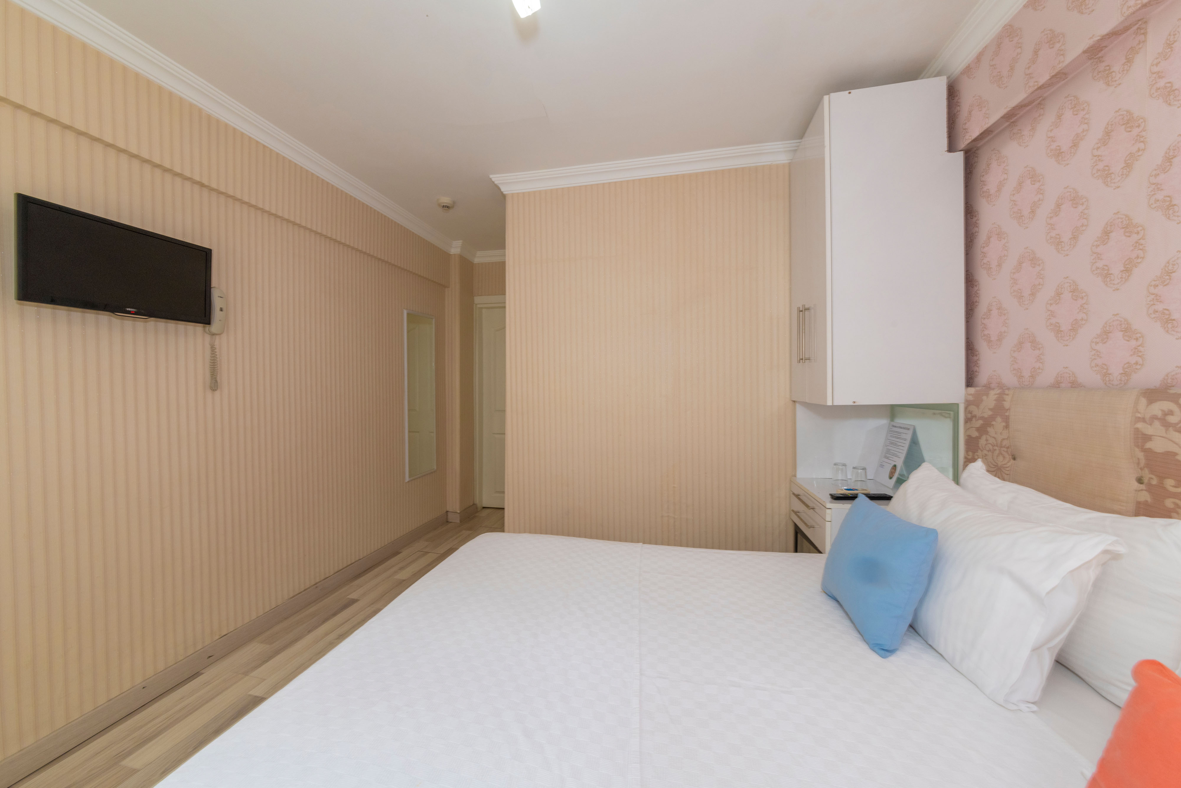 Family Room Connecting Room