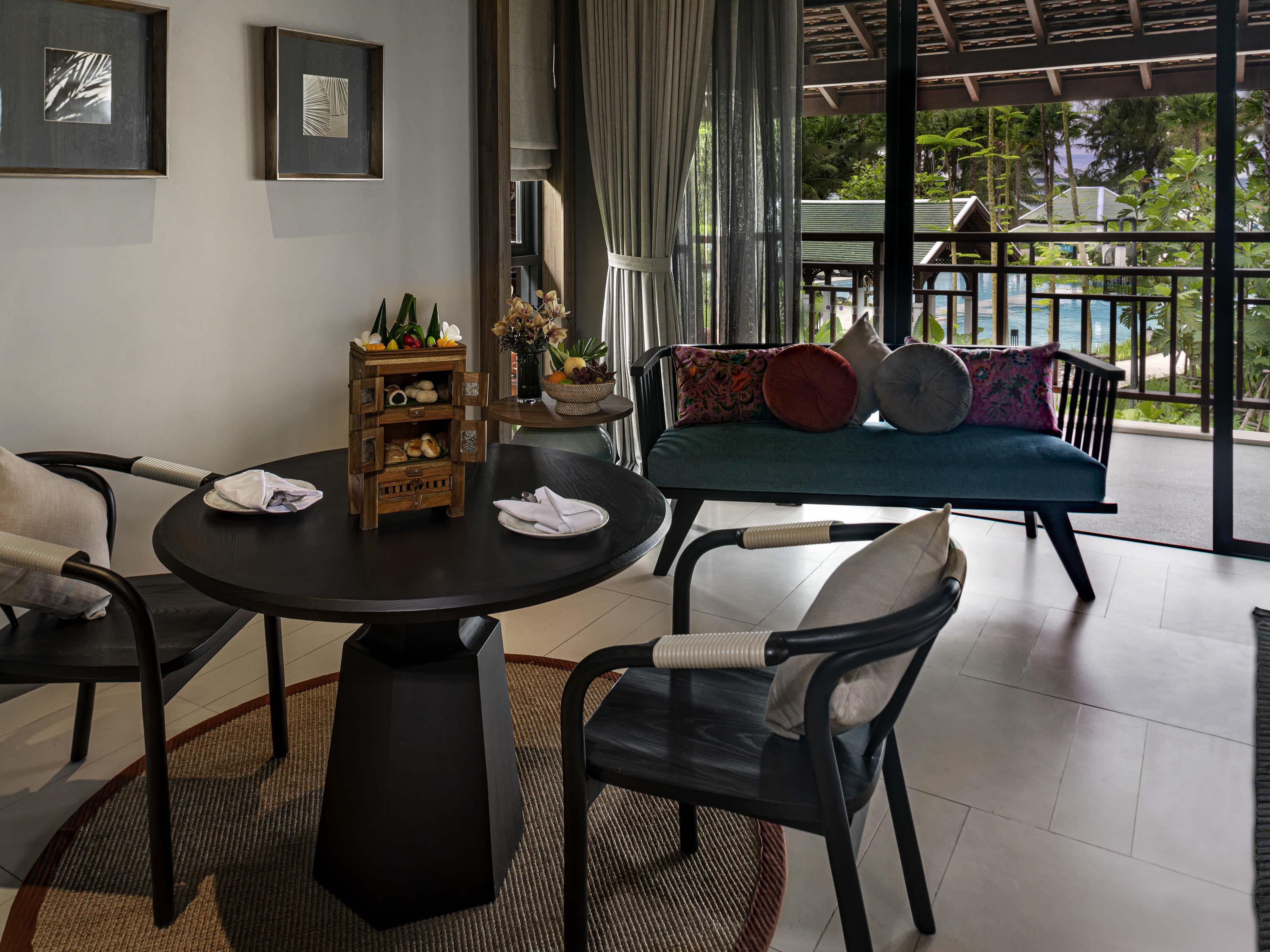 Suite Deluxe King Bed