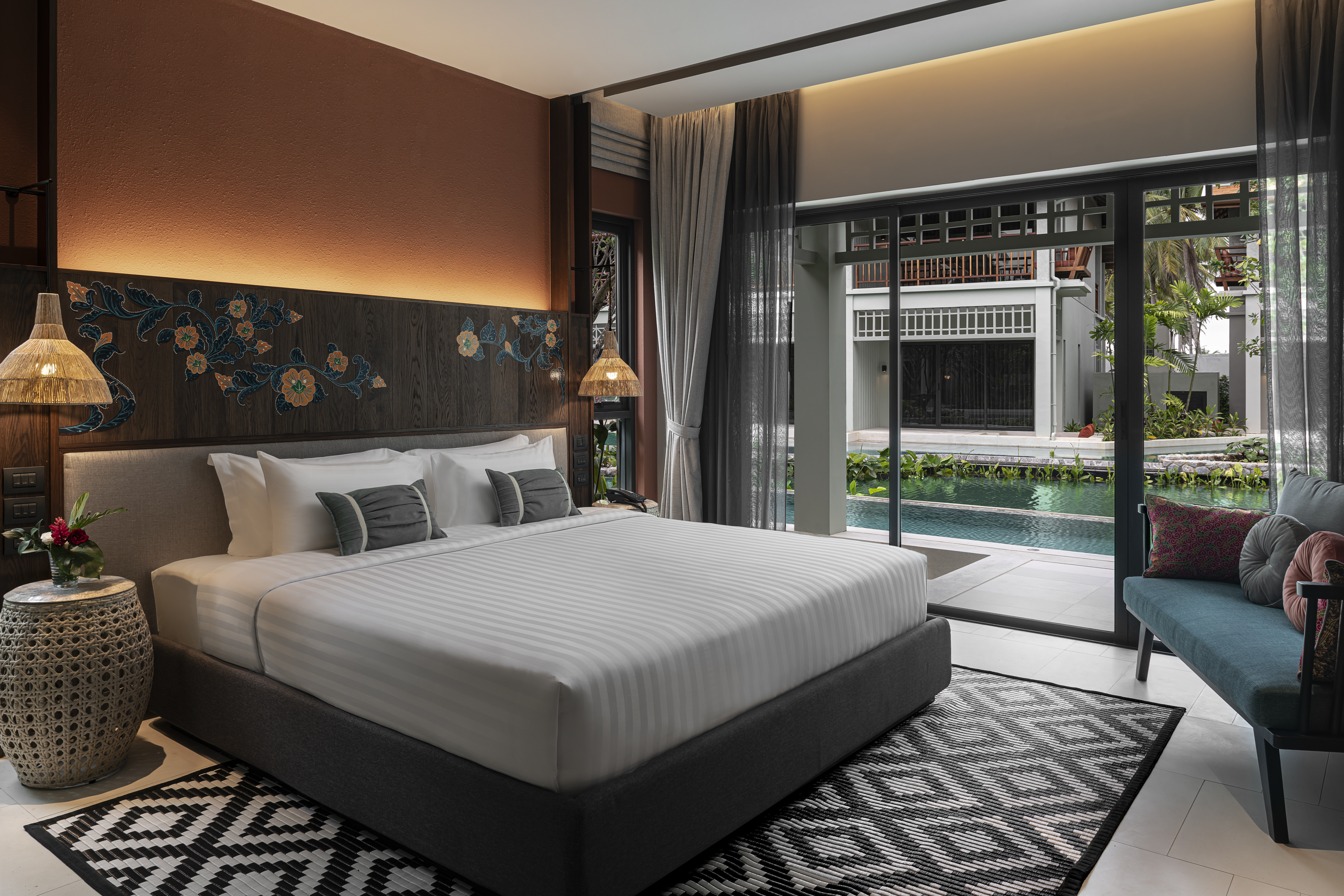 Double Deluxe Pool View