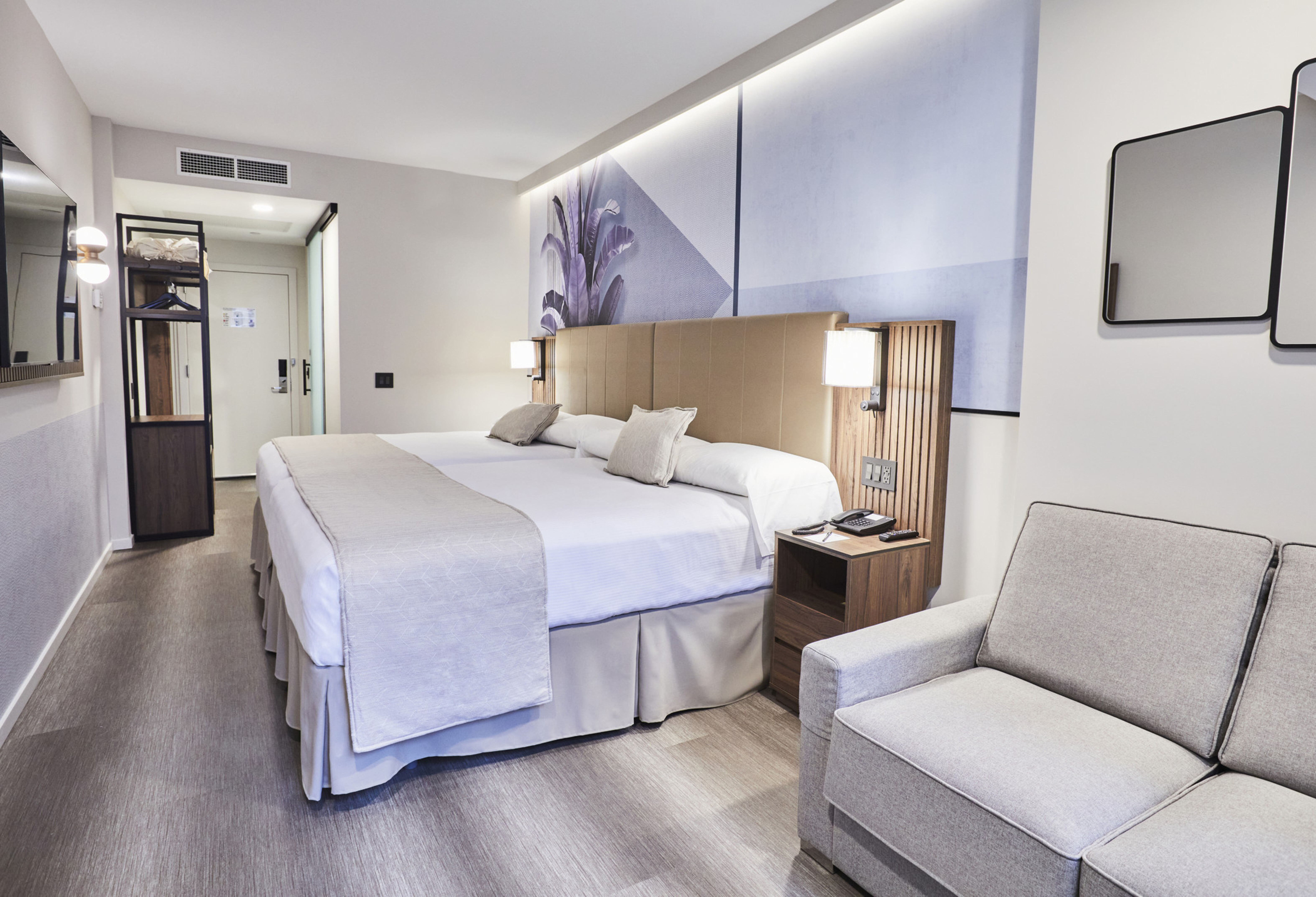 Family Room Deluxe Two Queen Beds