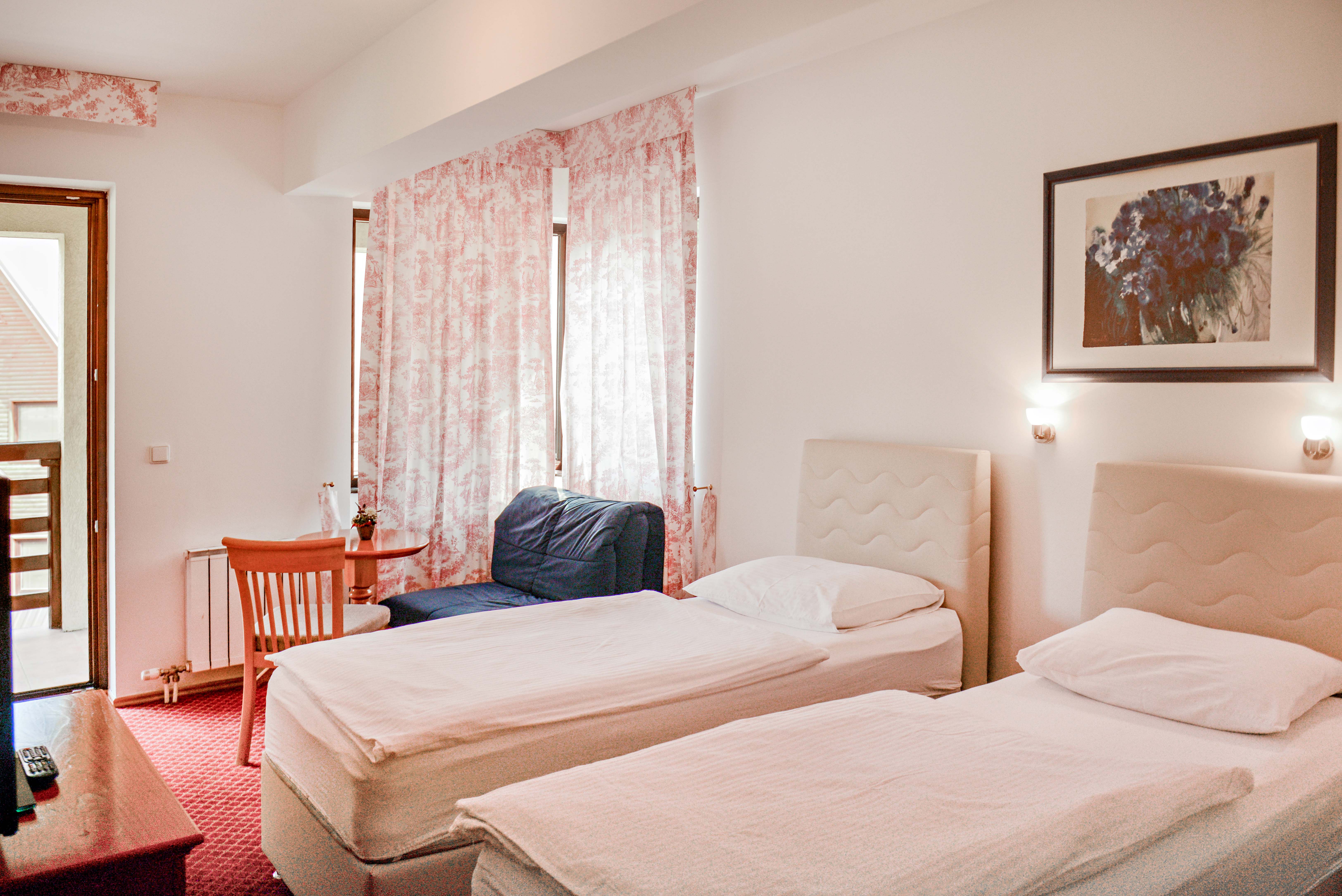 Double Single Superior with Balcony