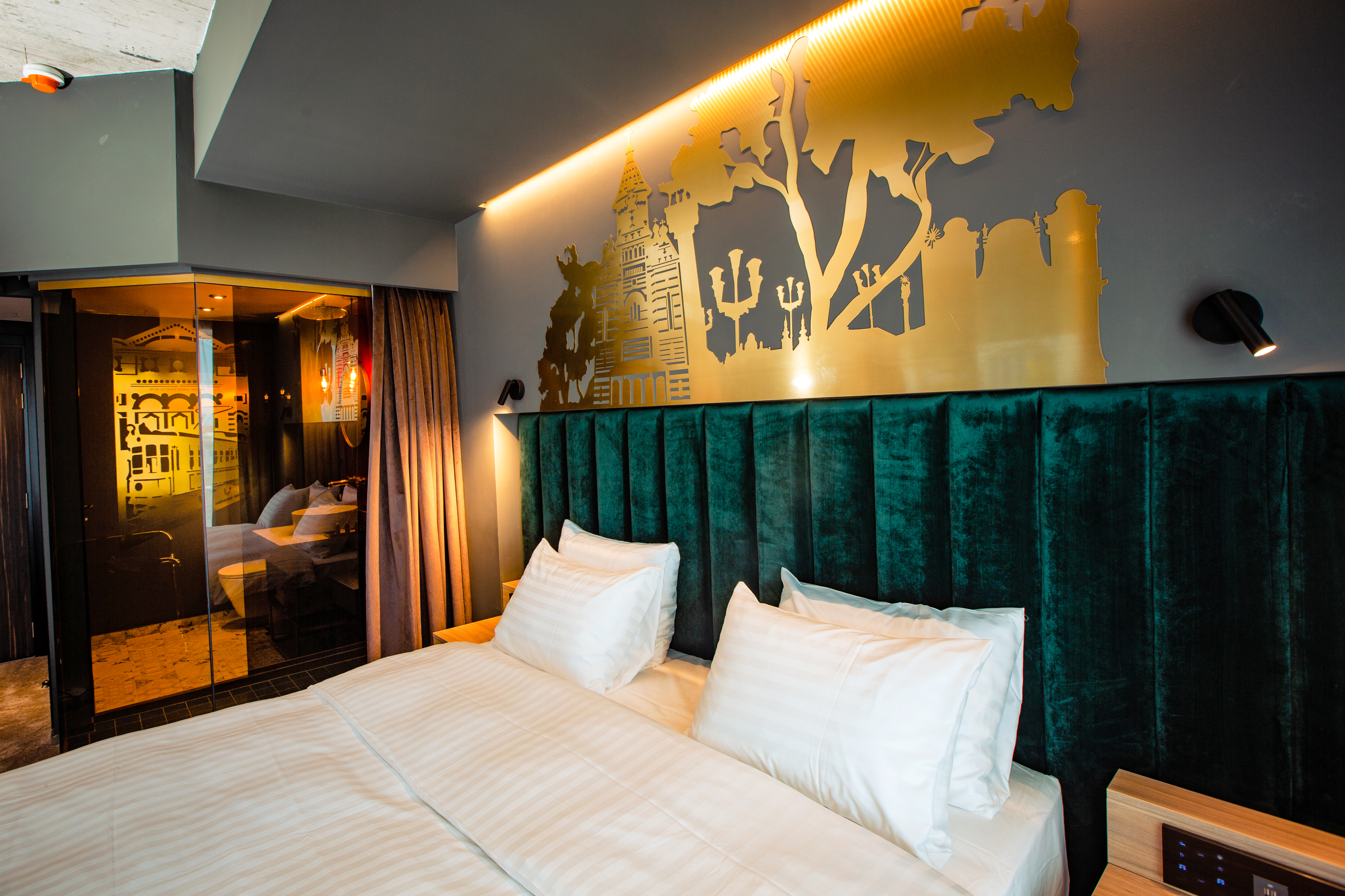 Double King Size Bed