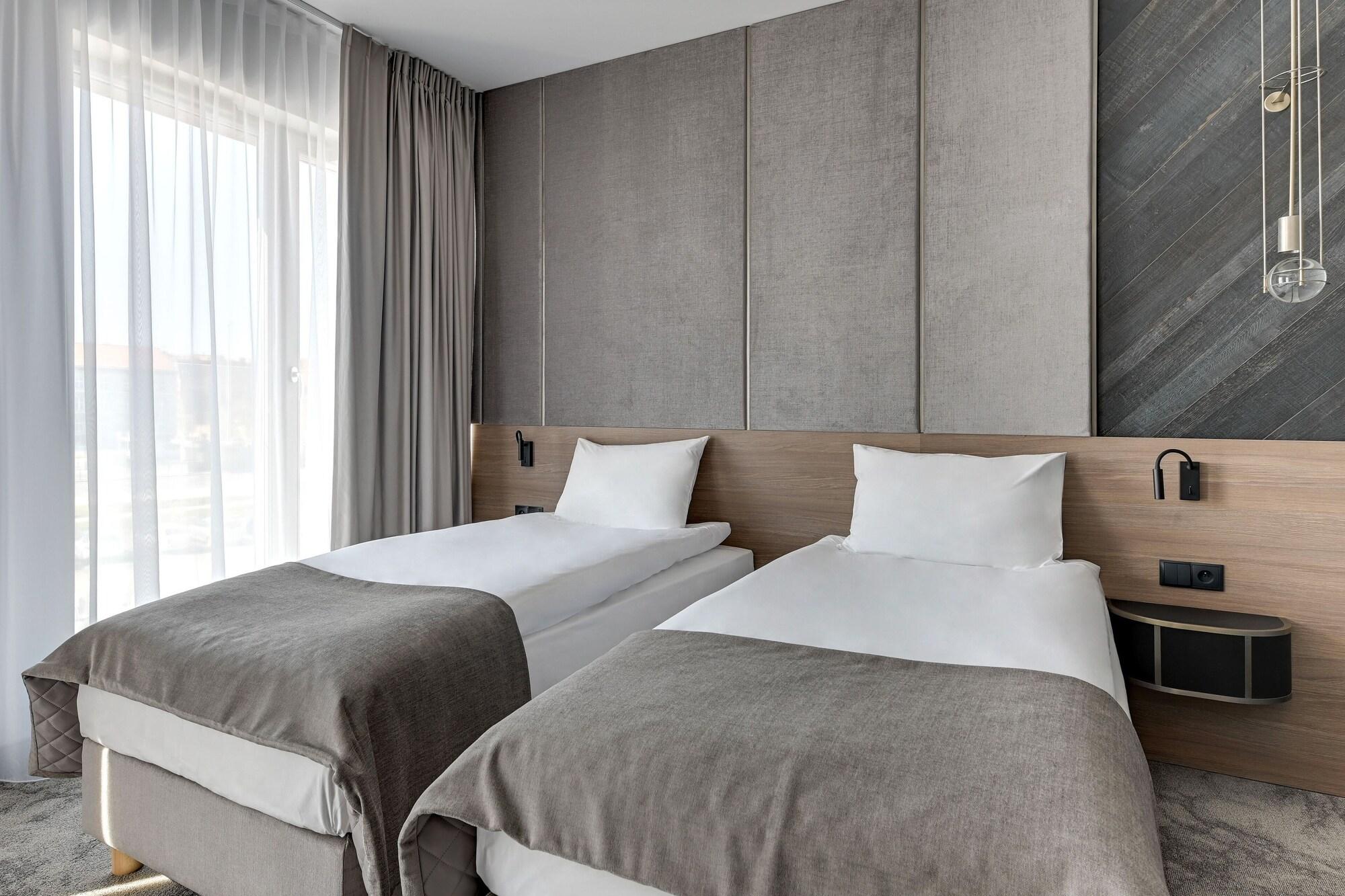 Twin Business Non Smoking