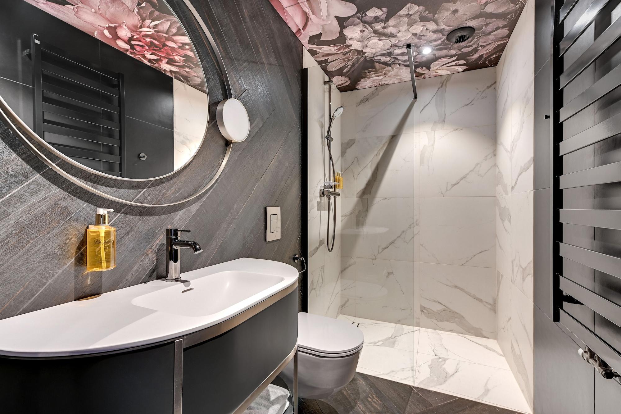 Twin Business Non Smoking