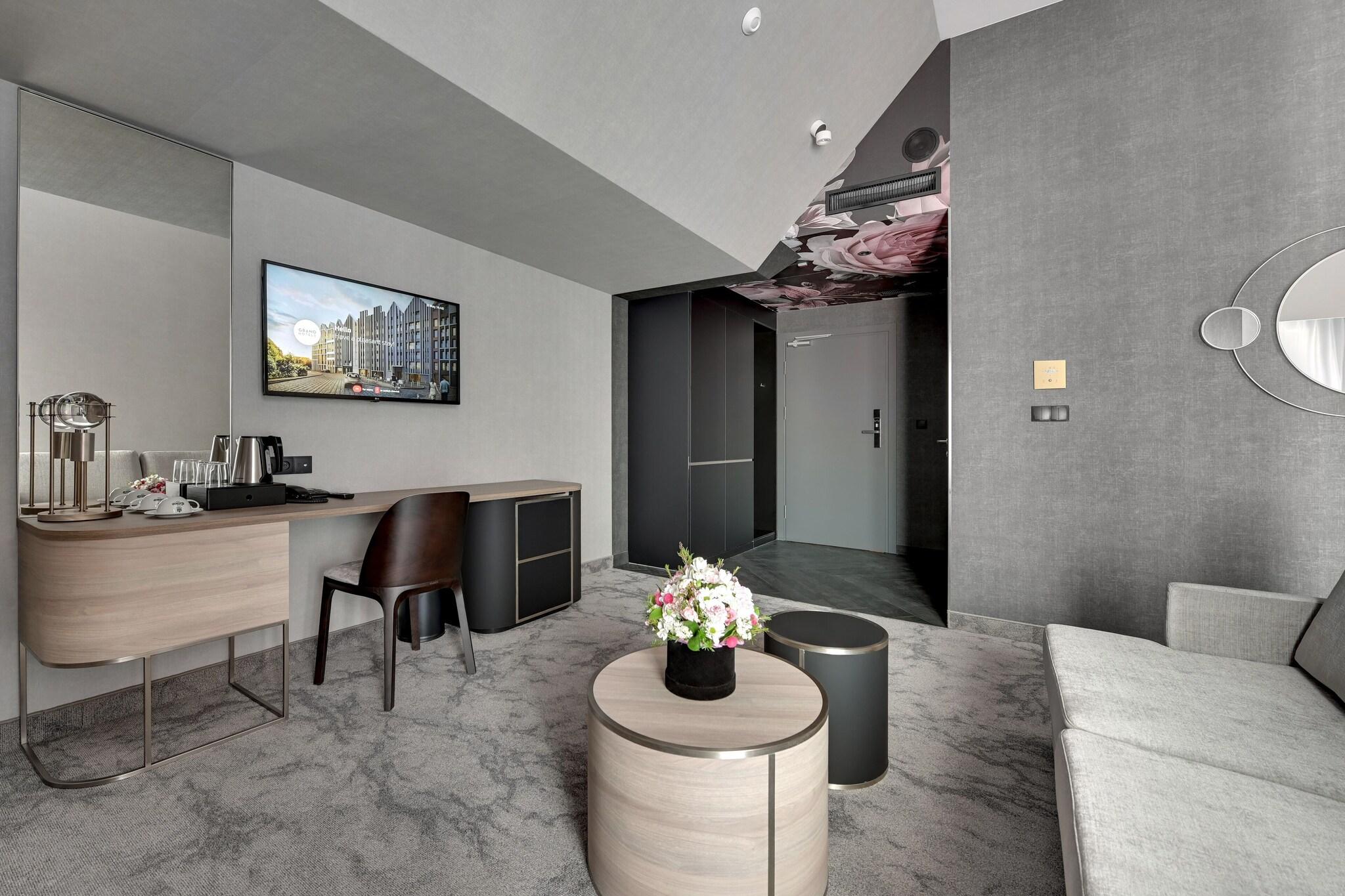 Studio Deluxe Two Beds