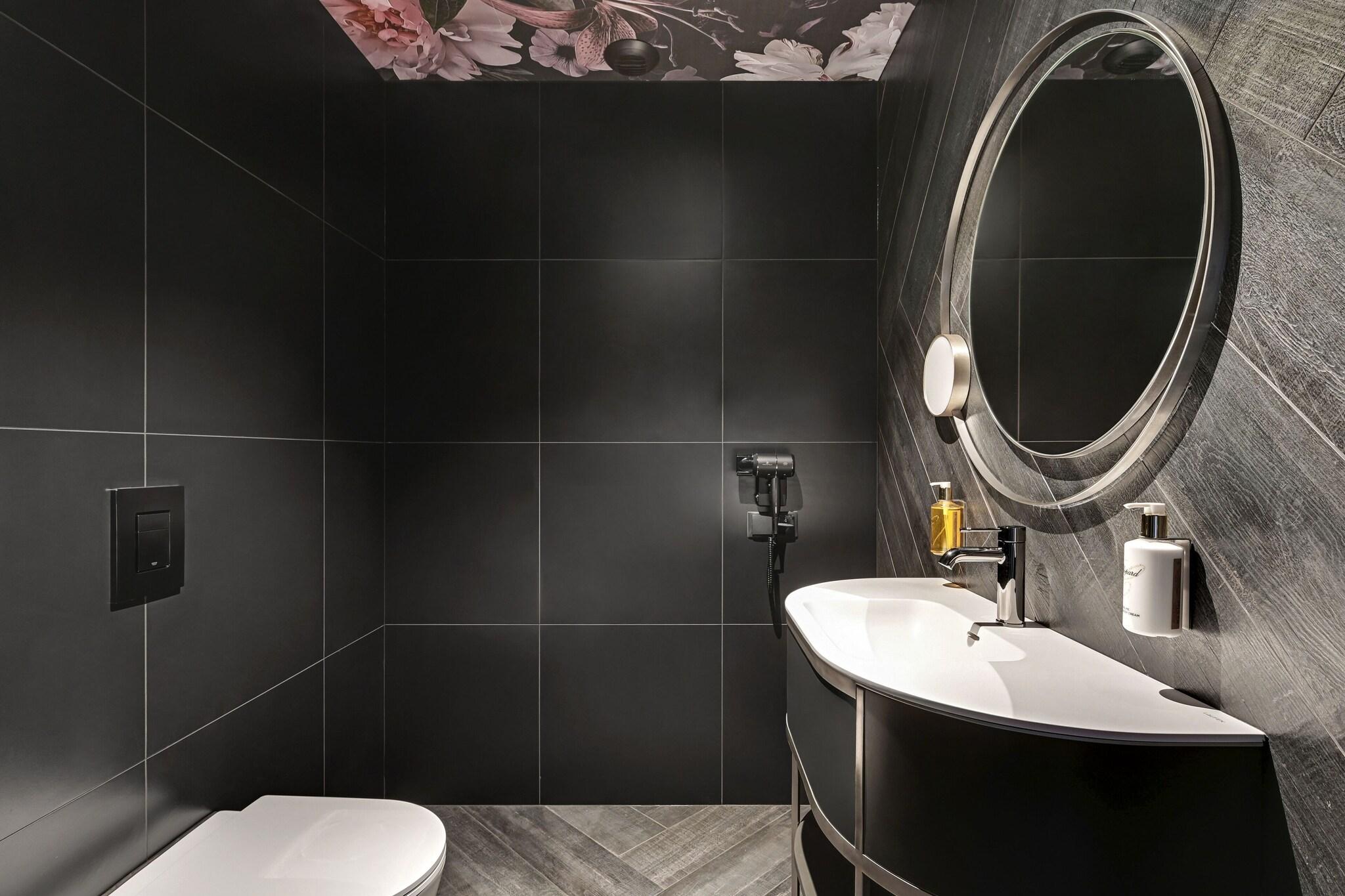 Studio Deluxe Two Beds