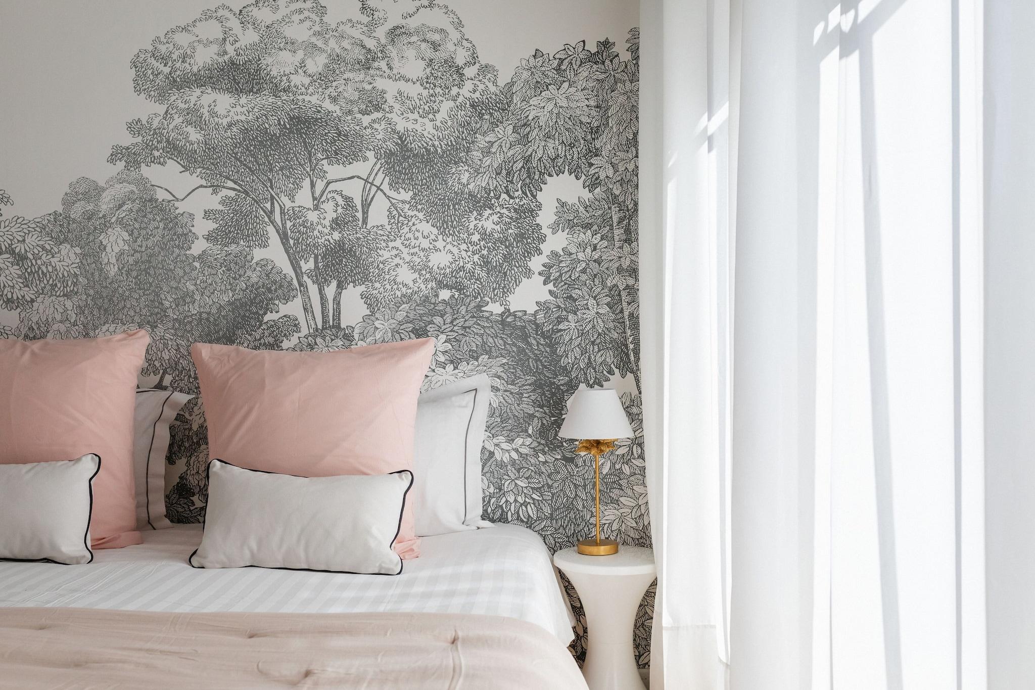 Double Queen Size Bed