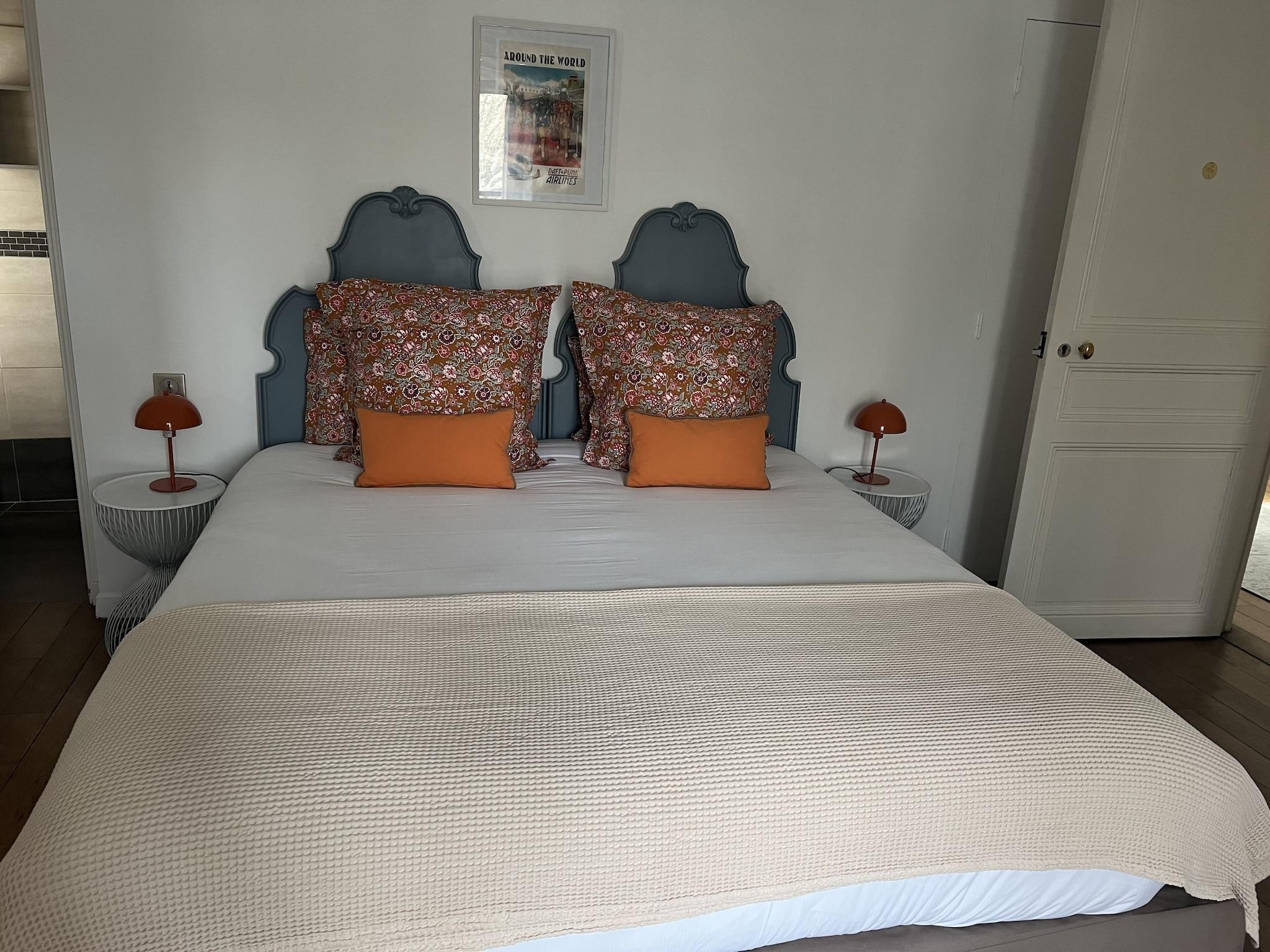 Double King Size Bed